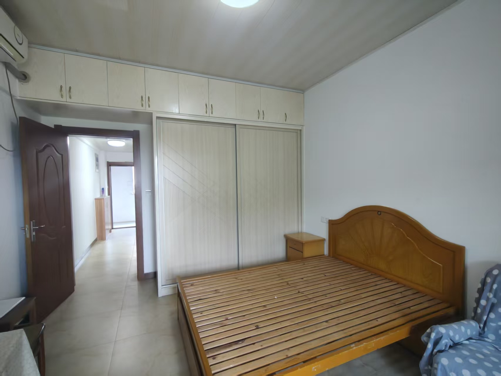 滨河人家 1室1厅1卫 53m&sup2;