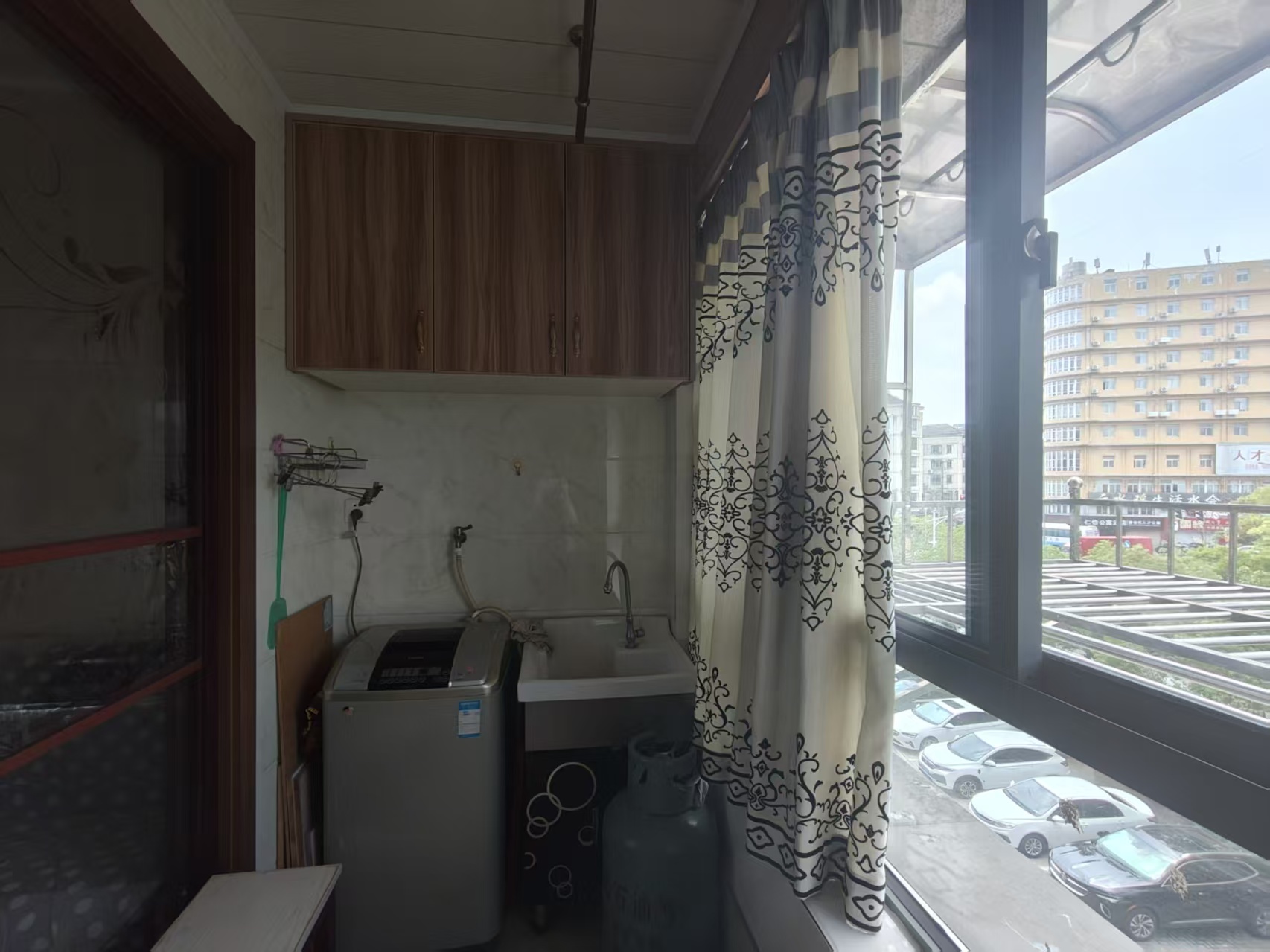 滨河人家 1室1厅1卫 53m&sup2;