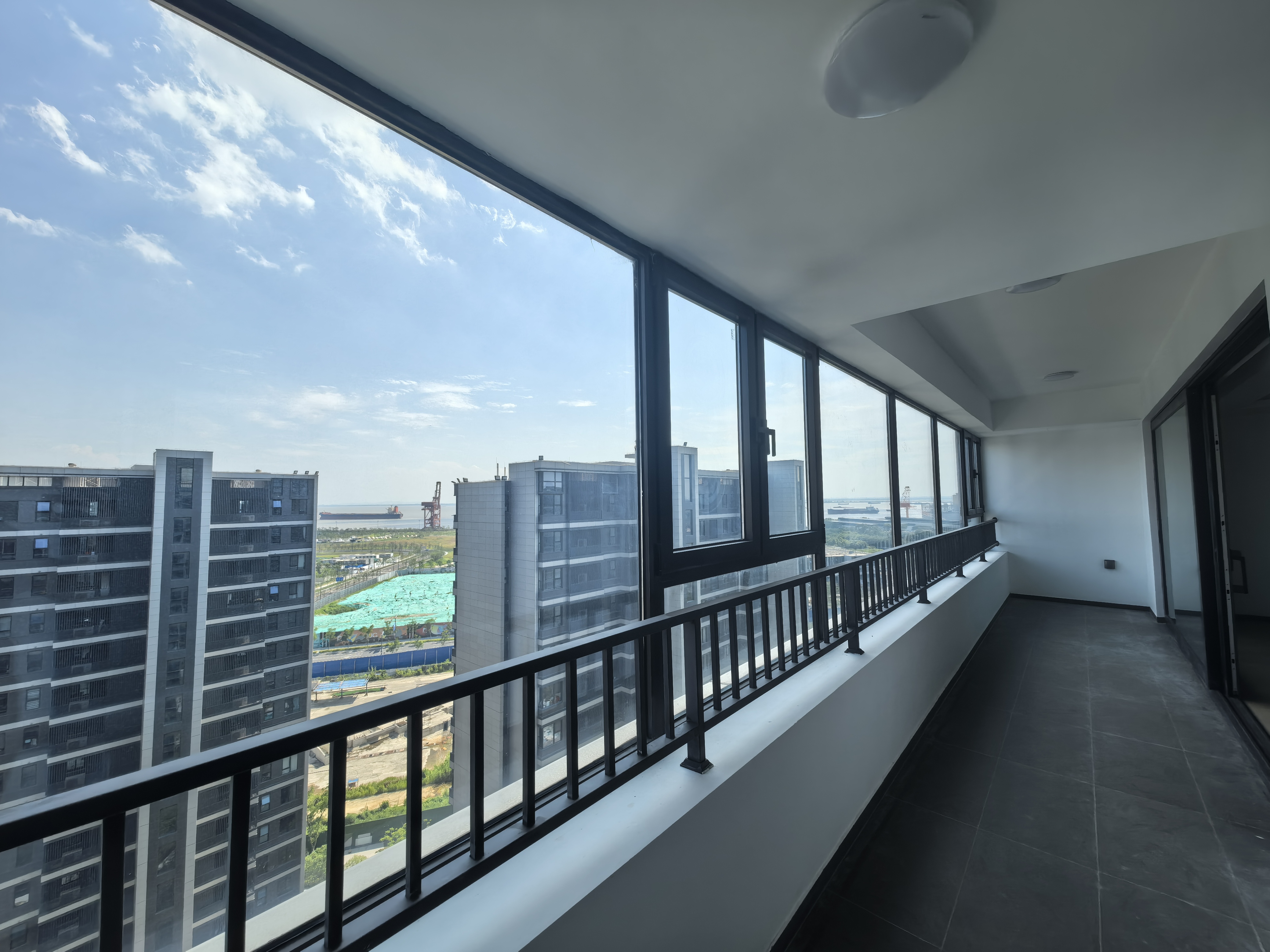 滨江道静园 4室2厅2卫 159.85m&sup2;