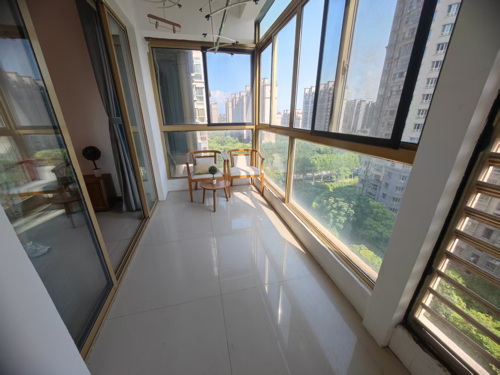 恒盛豪庭 2室2厅1卫 95m&sup2;