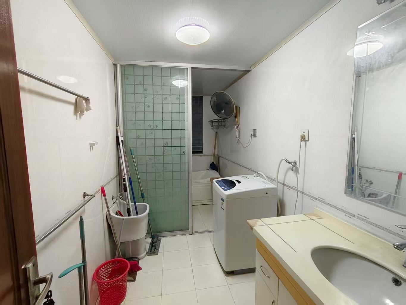 佳成花苑 3室2厅2卫 147m&sup2;