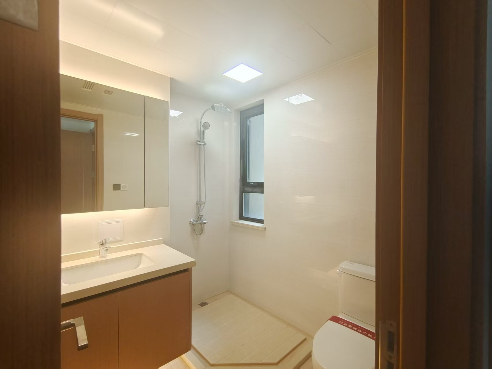 春风南岸东园 4室2厅2卫 141.00m&sup2;