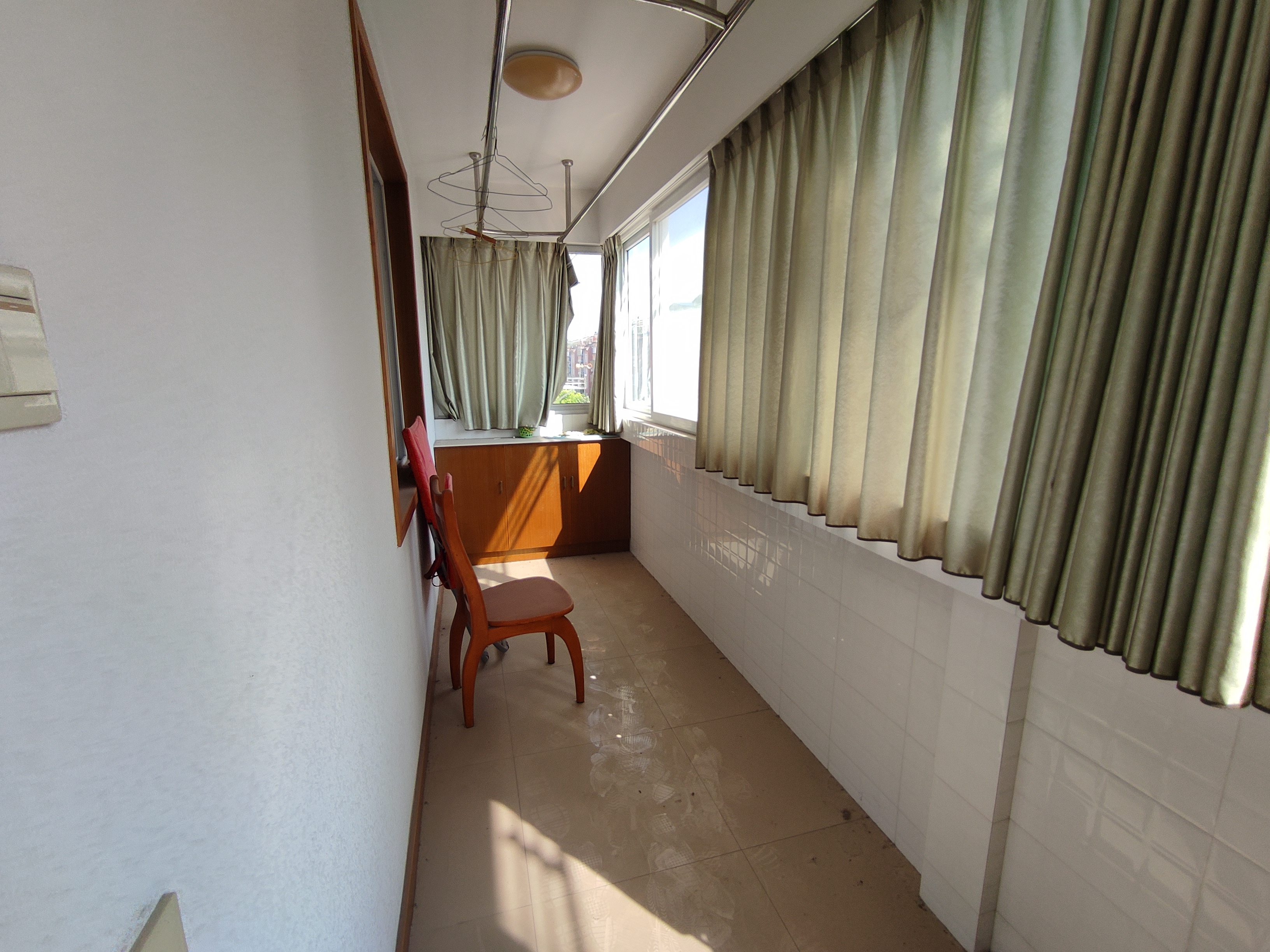 南川园小区 3室2厅1卫 135.00m&sup2;