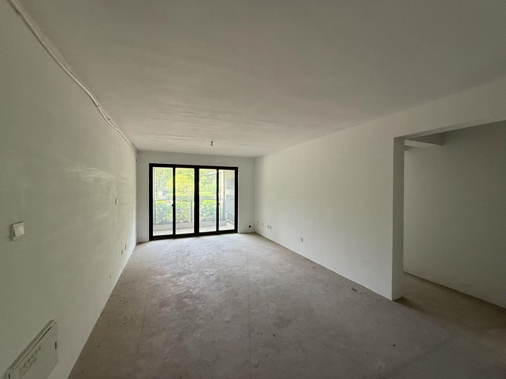 盛和九里香堤一期 2室2厅2卫 94.00m²