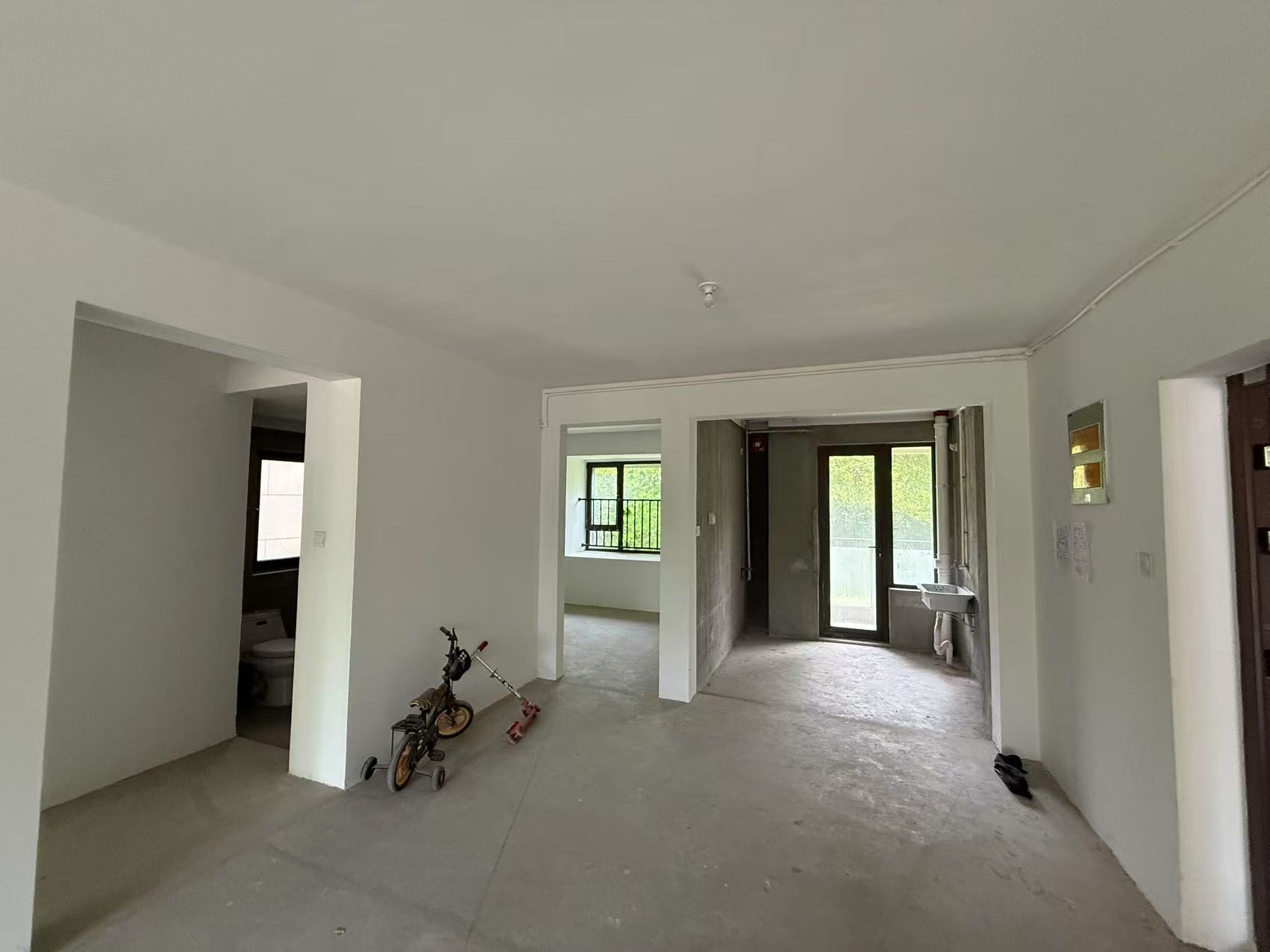 盛和九里香堤一期 2室2厅2卫 94.00m&sup2;