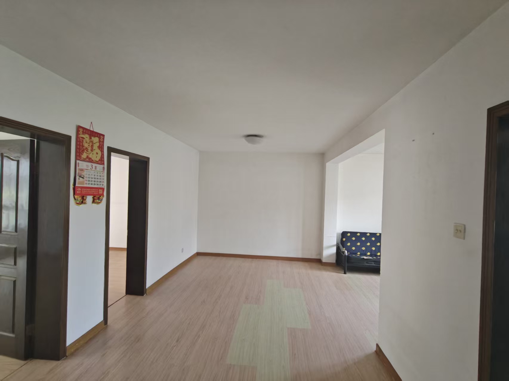 小石桥花苑 3室1厅1卫 94m²