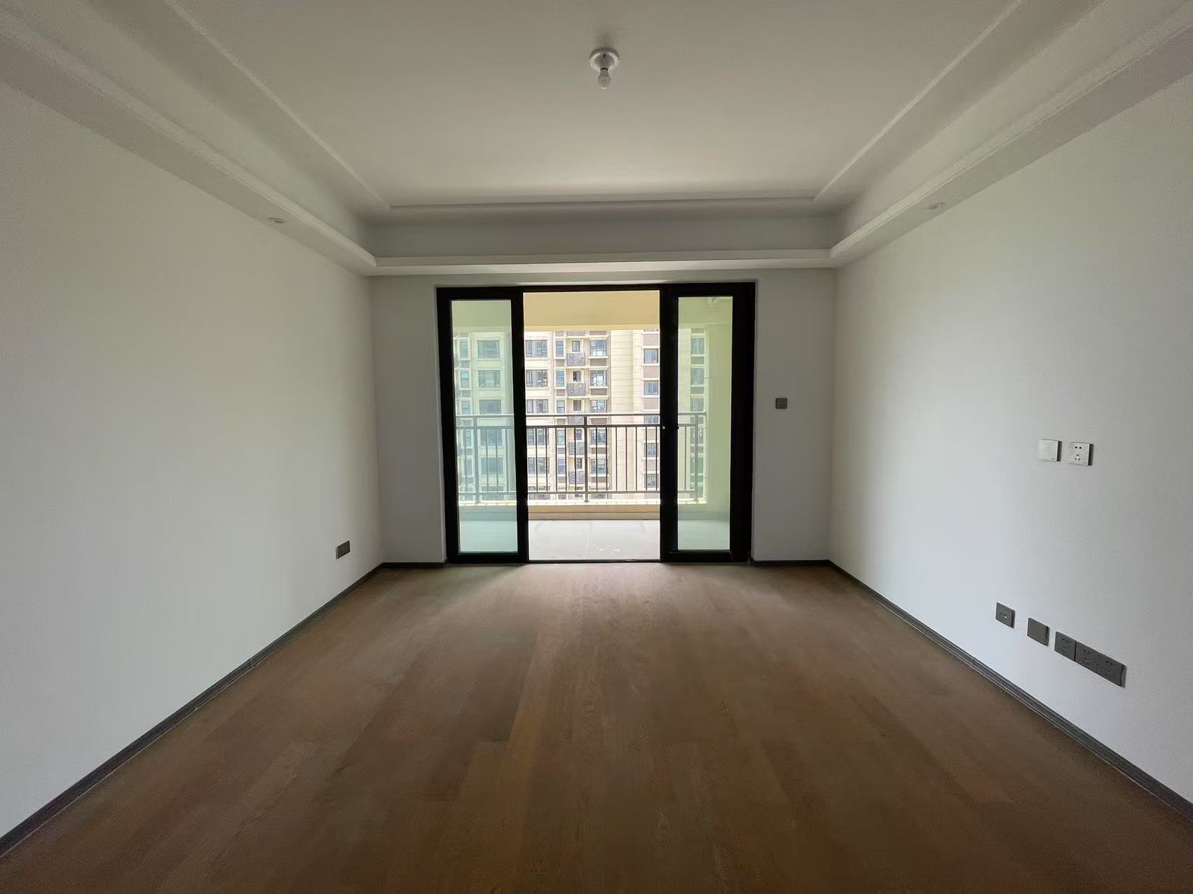 春风南岸东园 4室2厅2卫 136m&sup2;