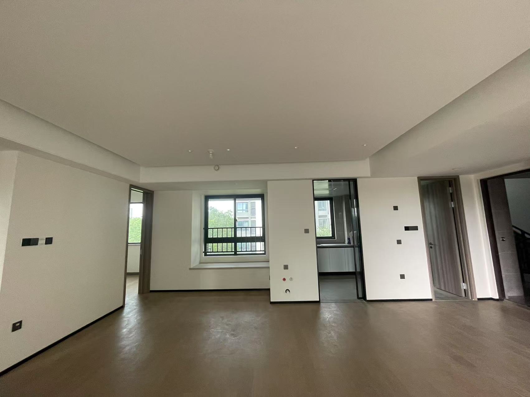 万科翡翠公园 3室2厅2卫 124.5m&sup2;