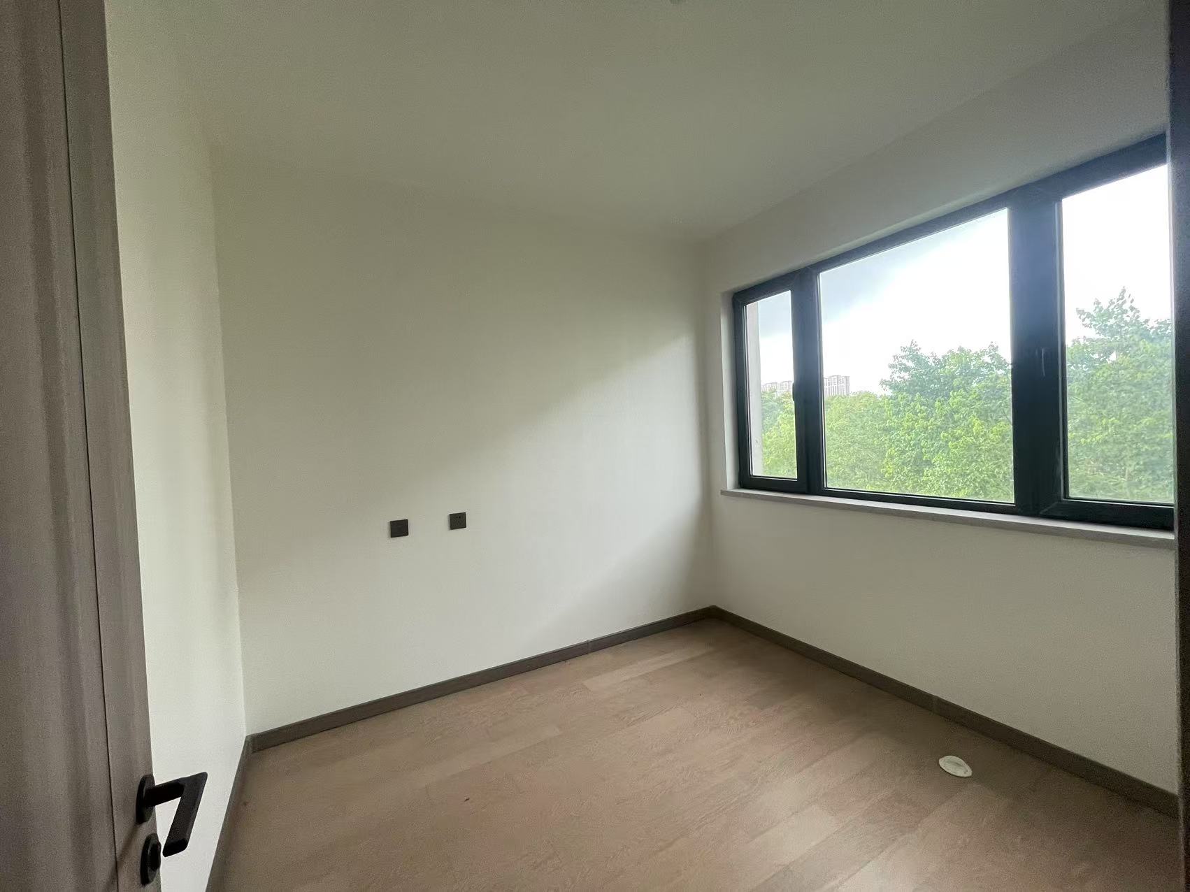 万科翡翠公园 3室2厅2卫 124.5m&sup2;