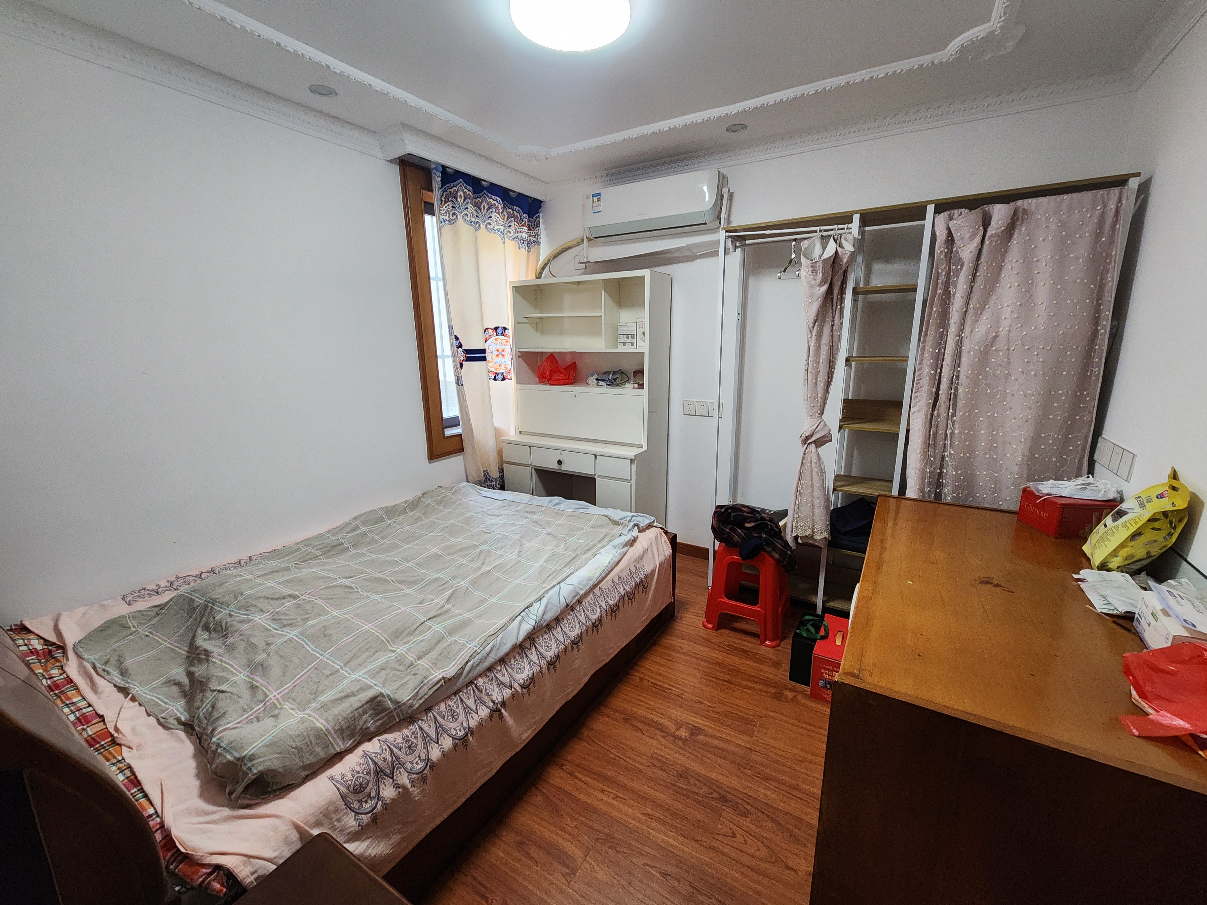学田南苑 3室2厅1卫 125m&sup2;