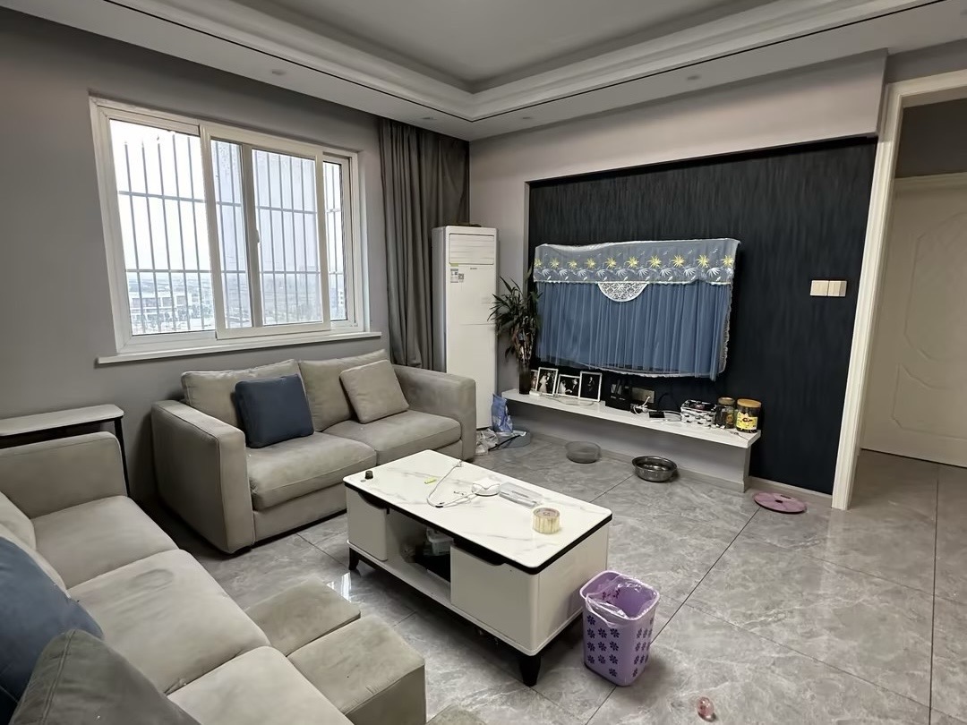 天香苑 3室2厅1卫 108m&sup2;