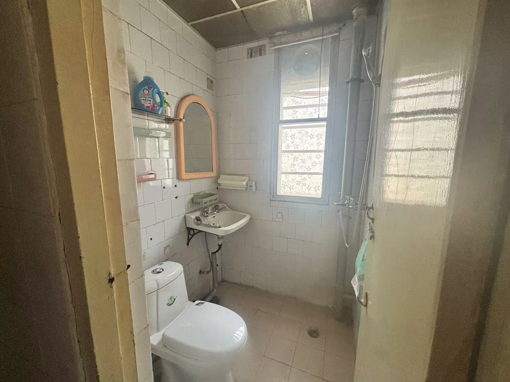 中南苑 2室1厅1卫 80m&sup2;