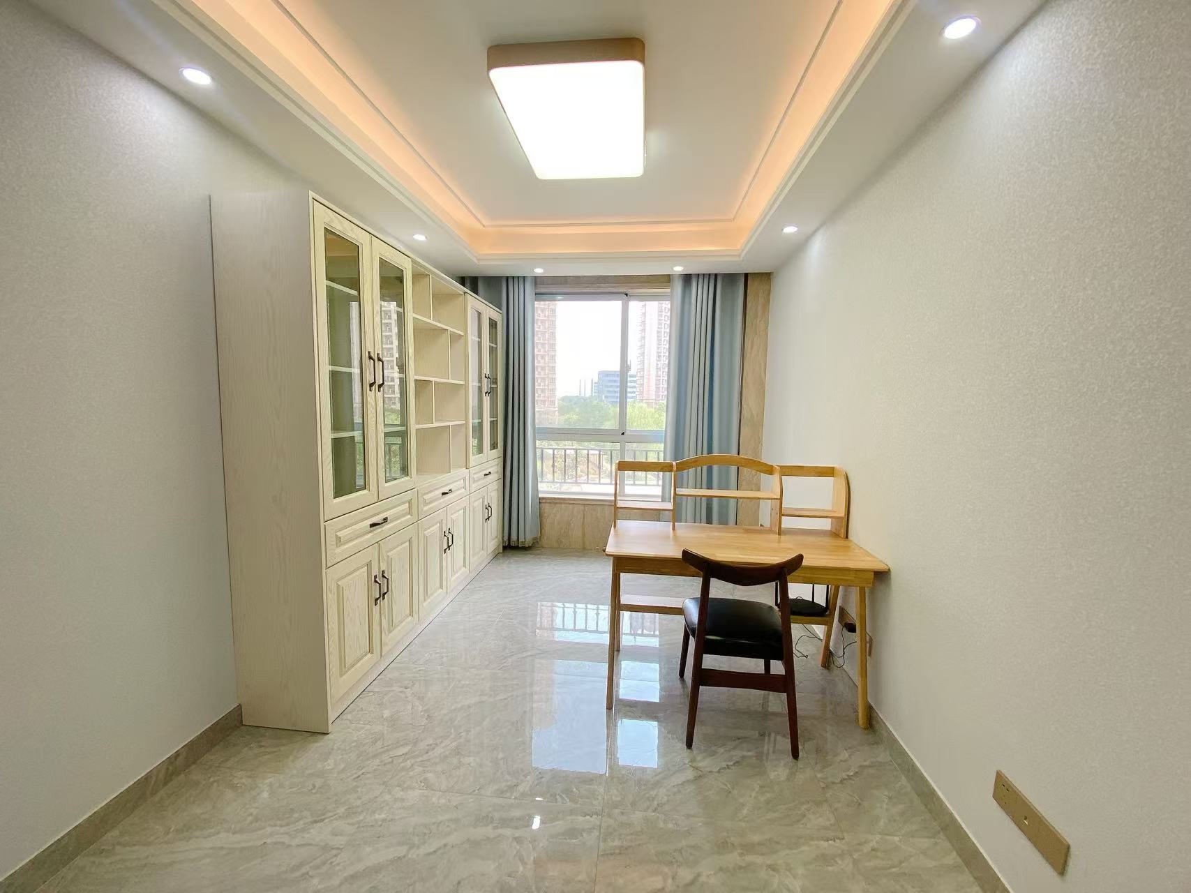 中南世纪花城三期 4室2厅2卫 147m&sup2;