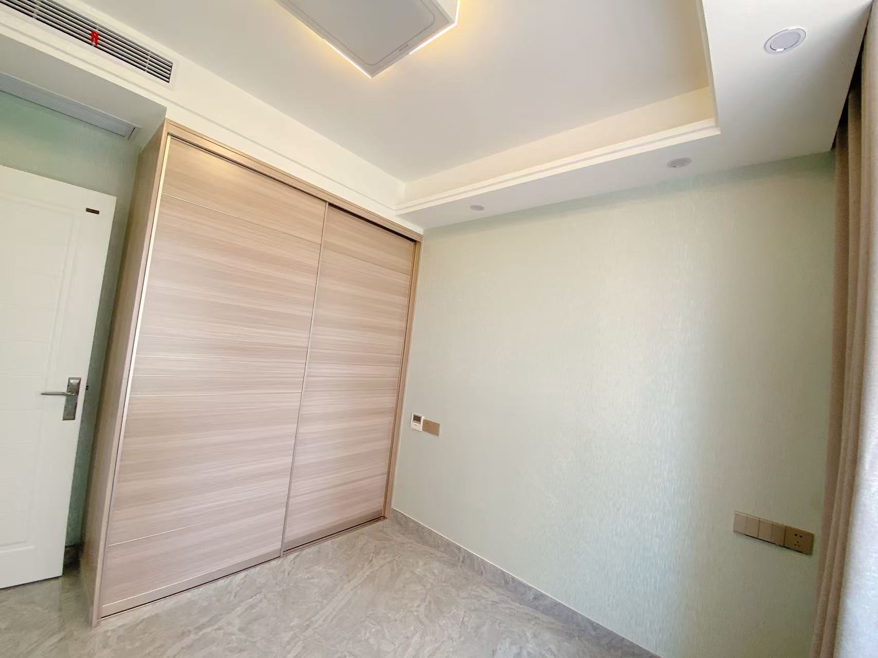 中南世纪花城三期 4室2厅2卫 147m&sup2;