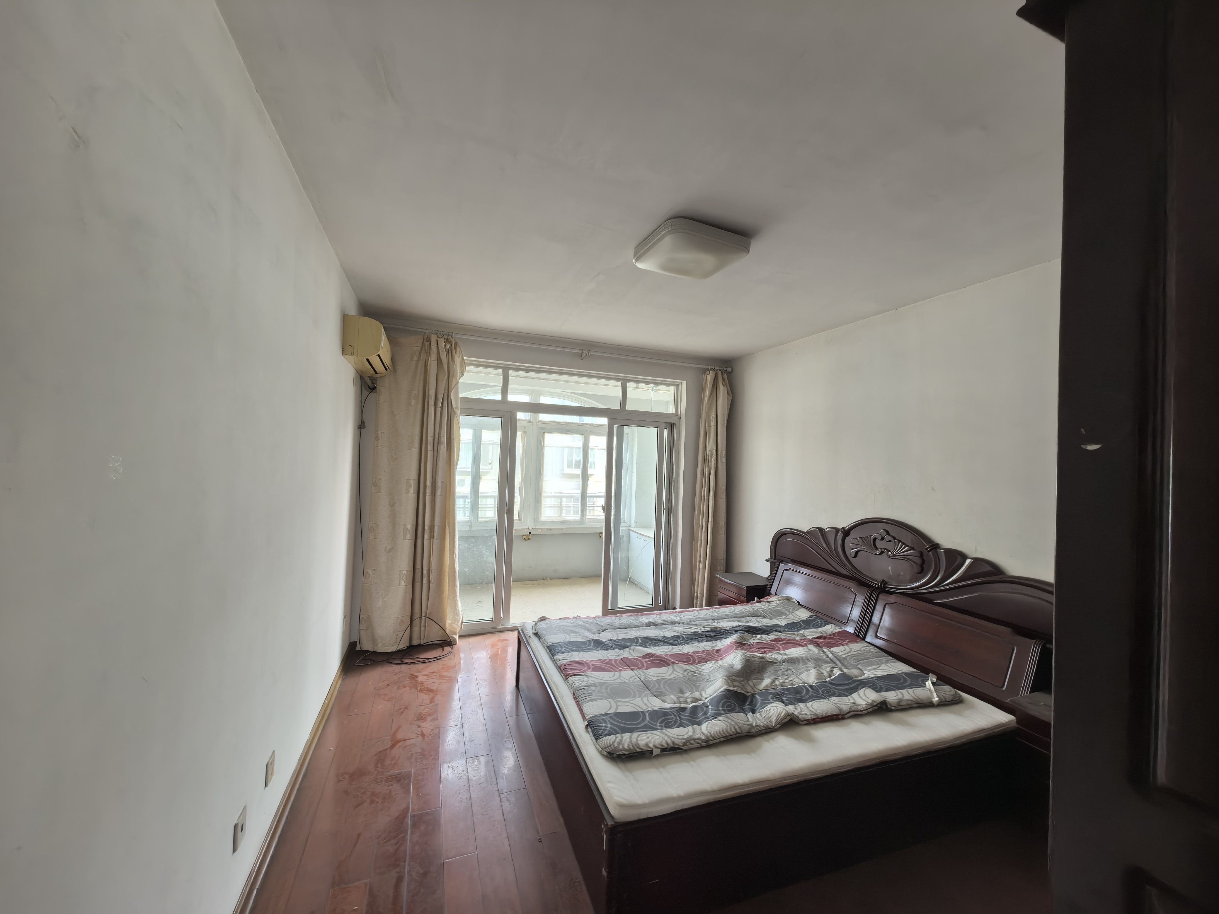 春晖花园 2室1厅1卫 98.23m&sup2;