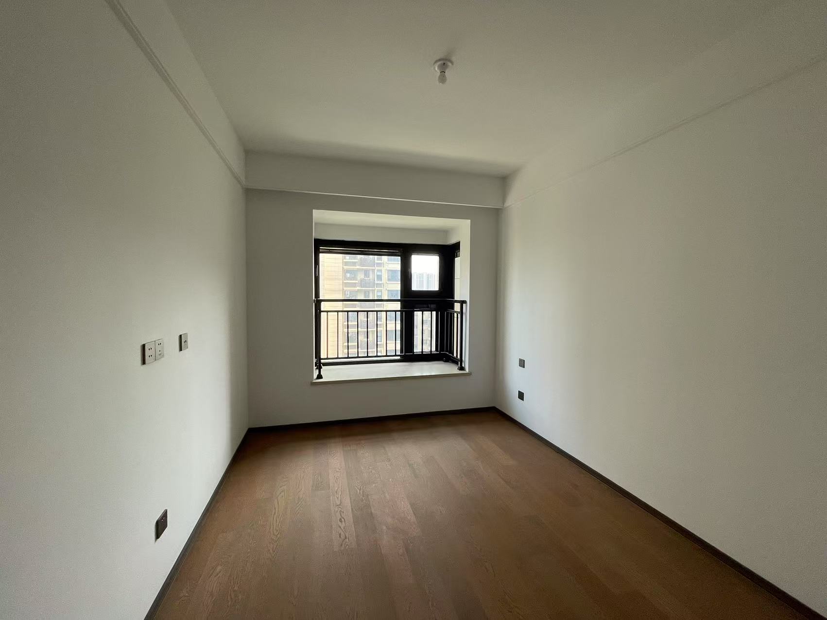 春风南岸东园 4室2厅2卫 135.56m&sup2;
