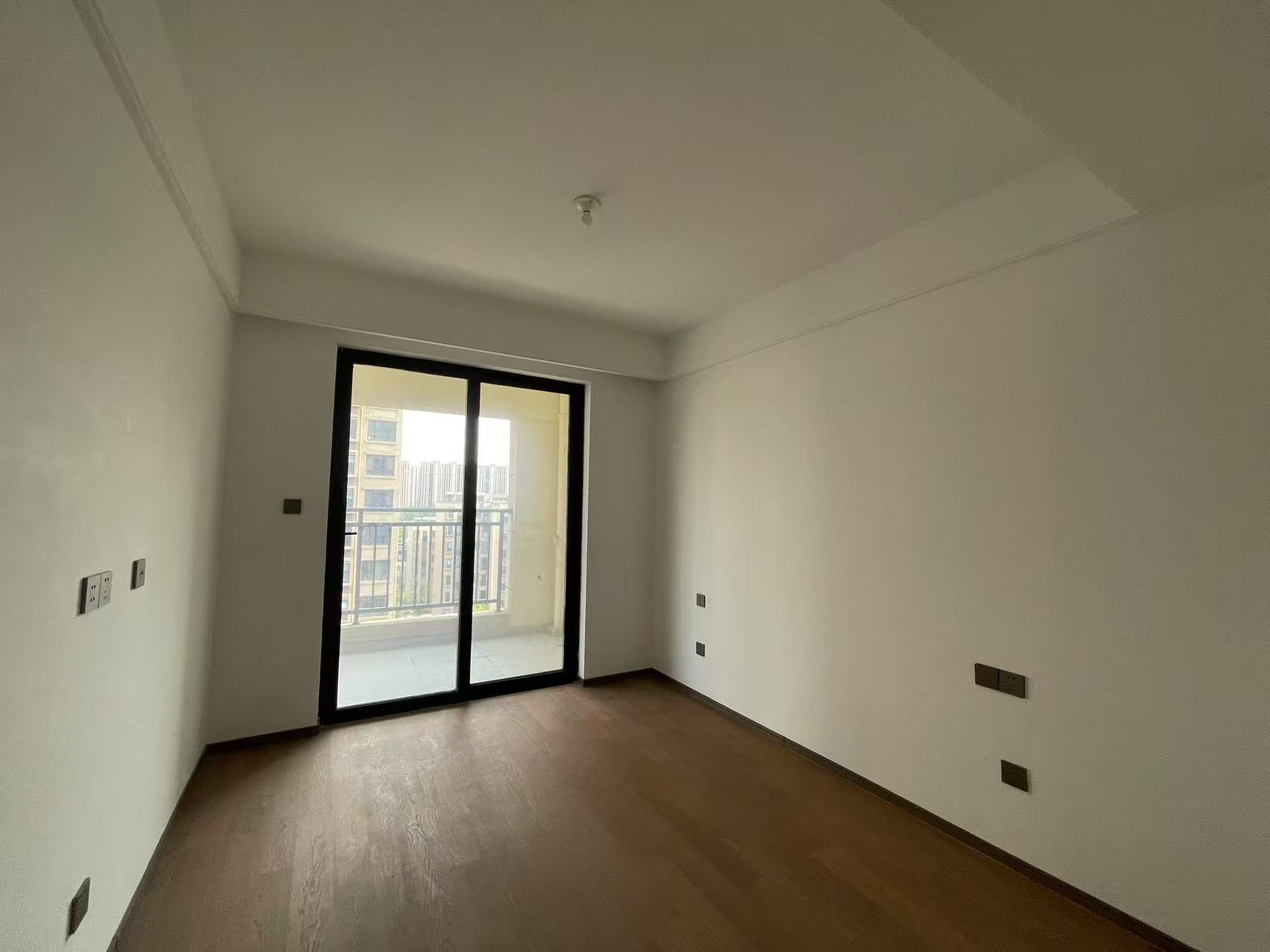 春风南岸东园 4室2厅2卫 135.56m&sup2;