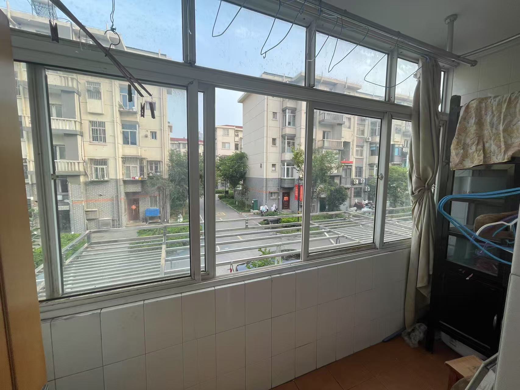 易家桥新村 2室1厅1卫 65m&sup2;