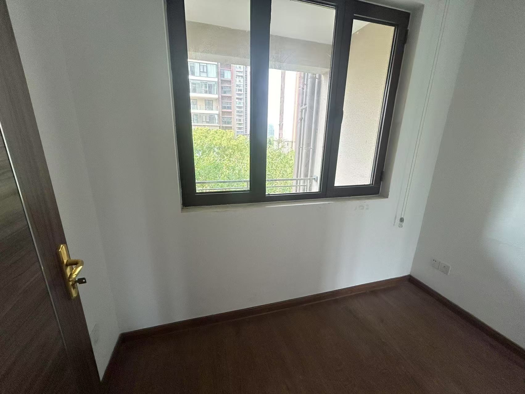 碧桂园时代悦城 4室2厅2卫 141m&sup2;