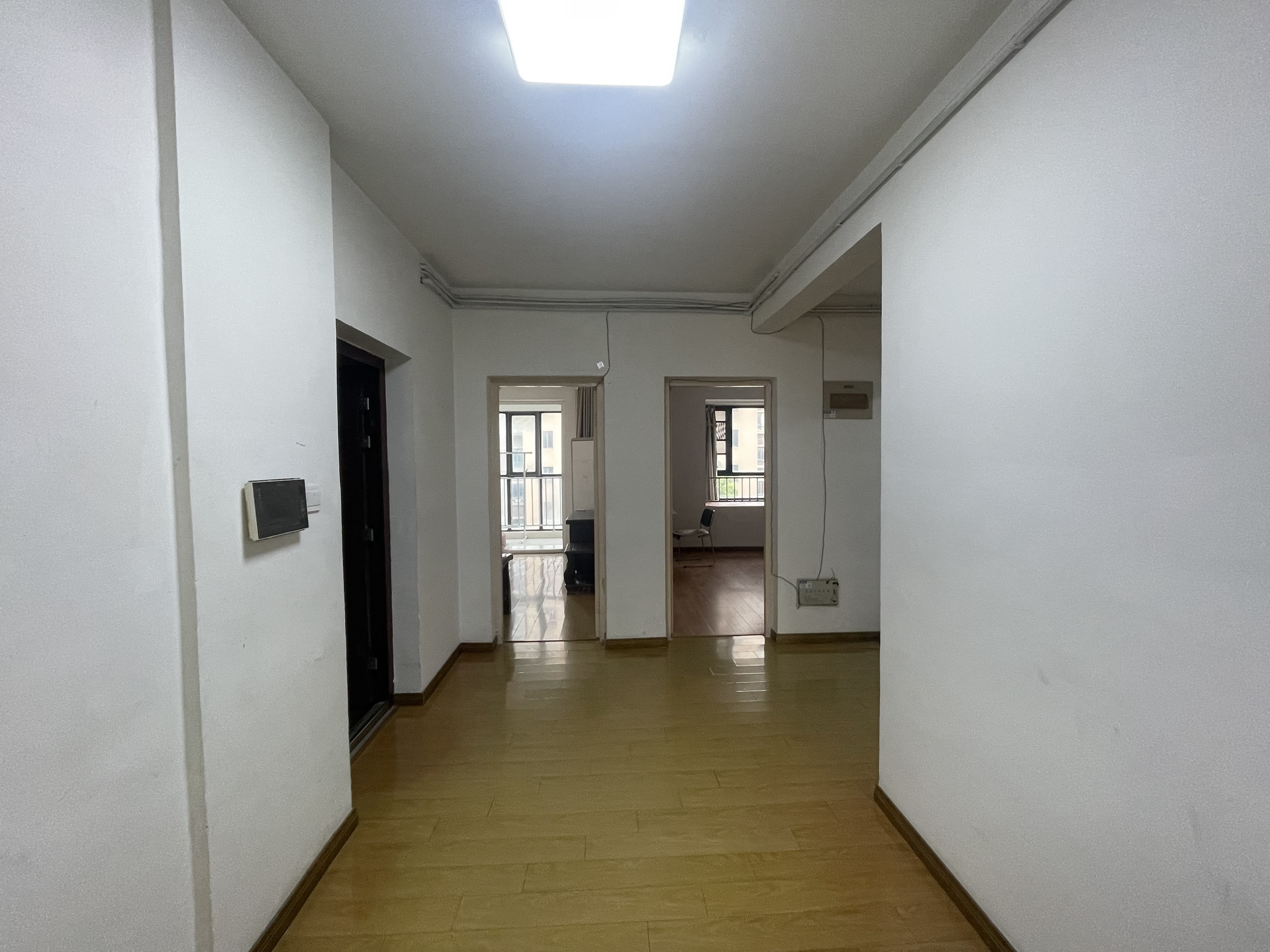中港城 3室2厅1卫 89m&sup2;