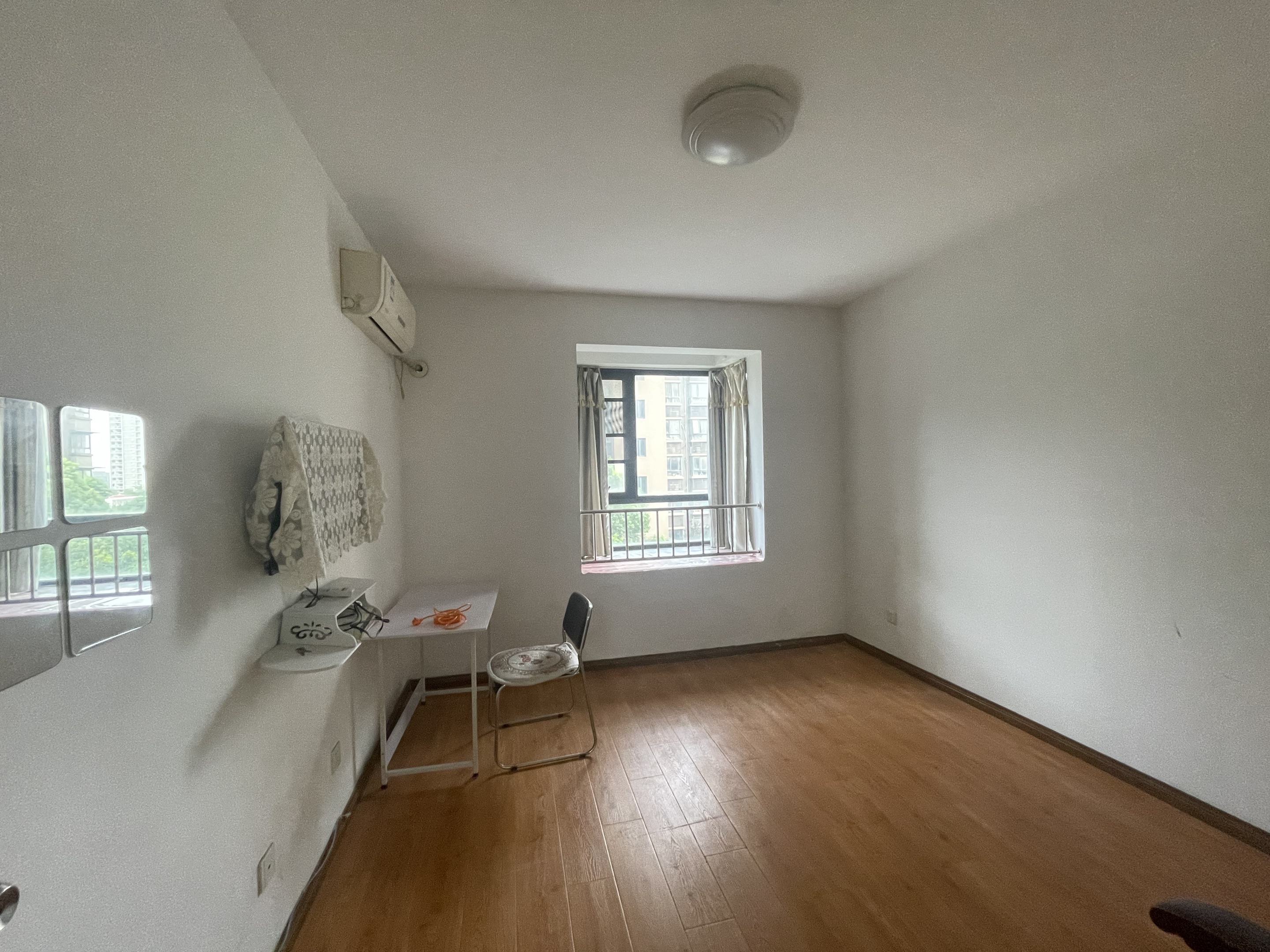中港城 3室2厅1卫 89m&sup2;