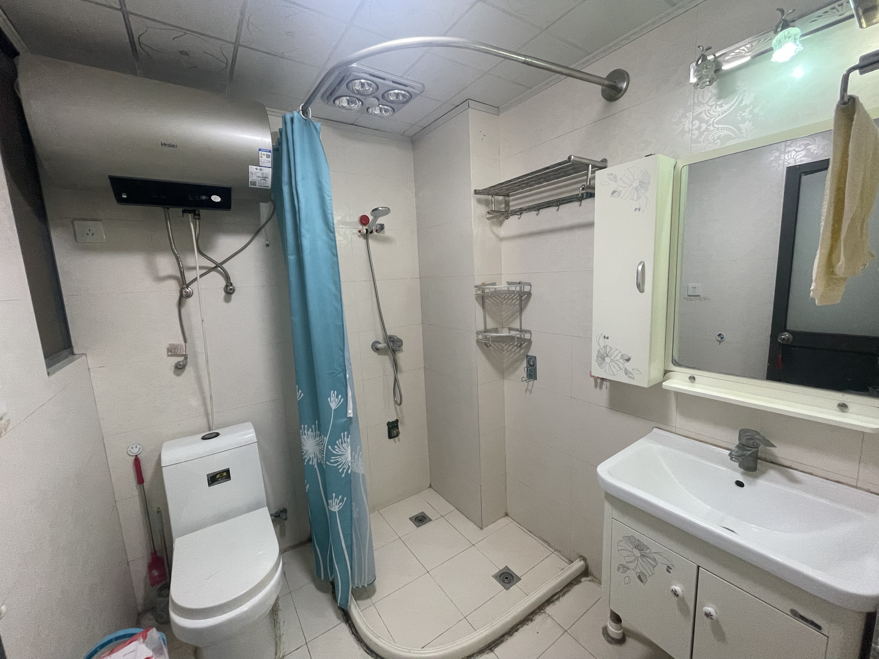 中港城 3室2厅1卫 89m&sup2;