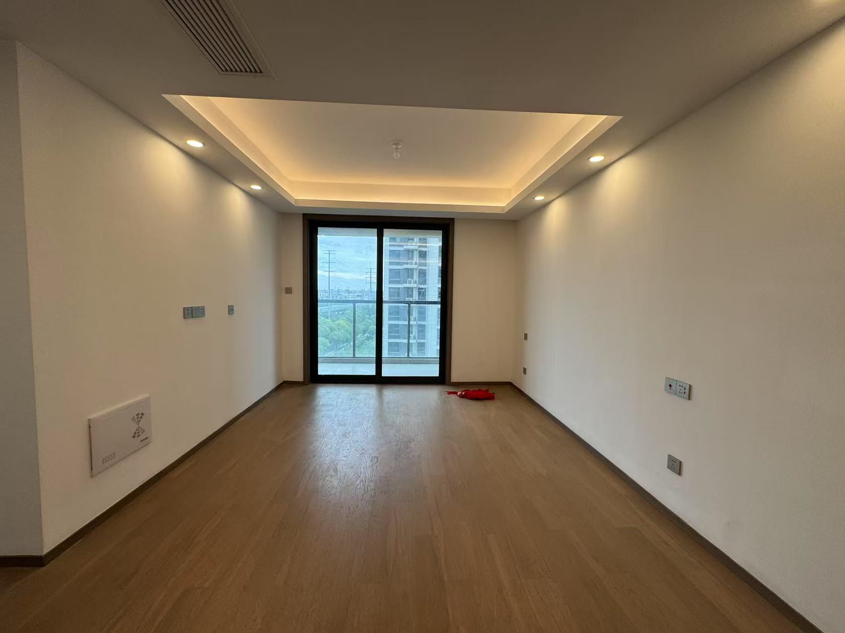 卓越府 3室2厅1卫 99m&sup2;