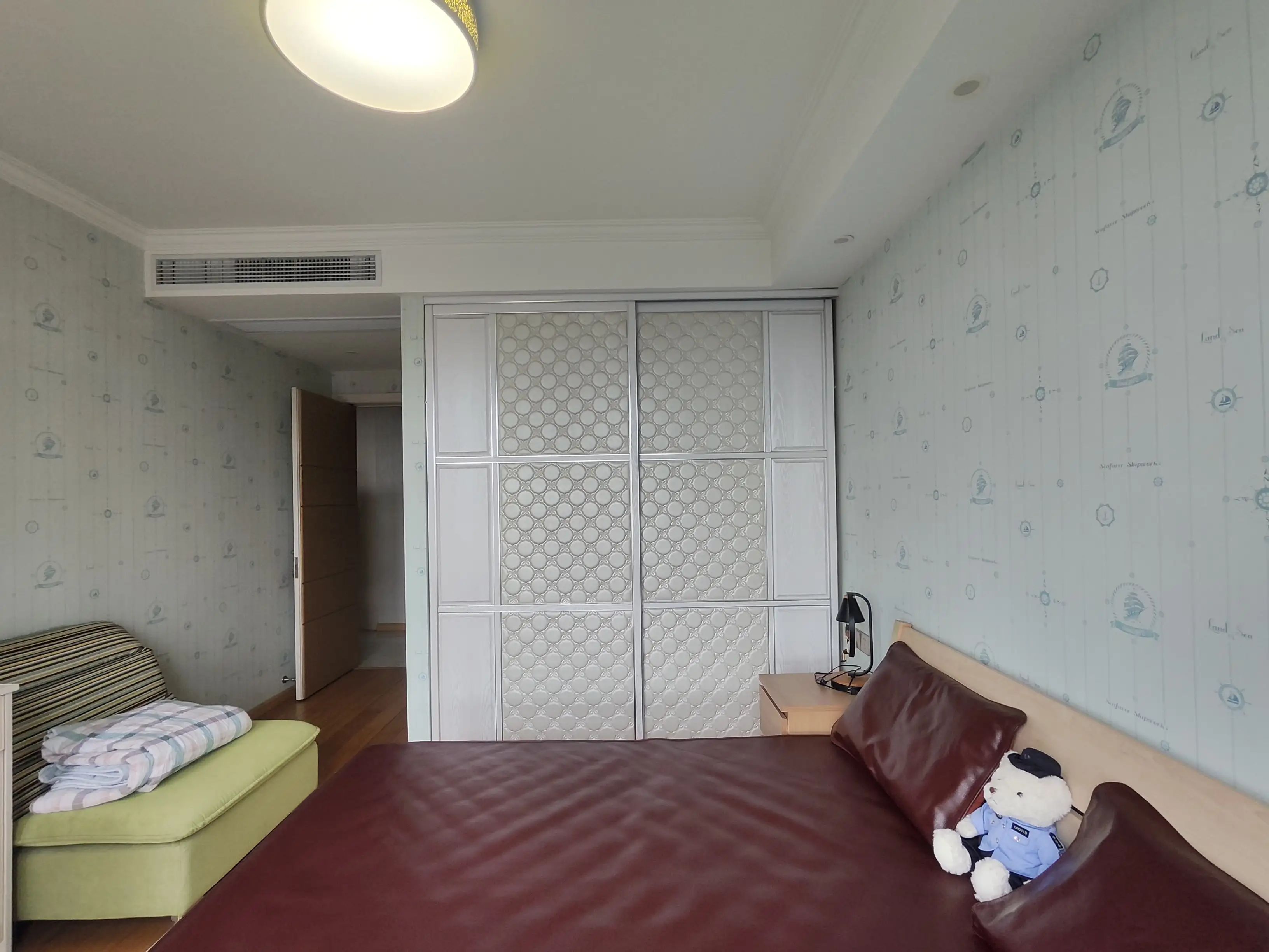 万和华府 3室2厅2卫 143.00m&sup2;