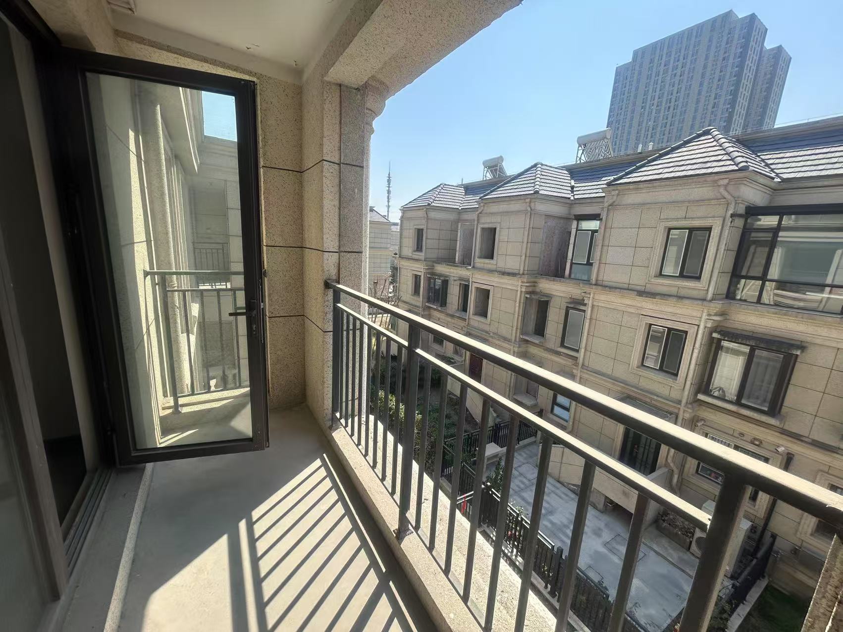 中南熙悦(南通经济技术开发区) 5室2厅3卫 131.15m&sup2;