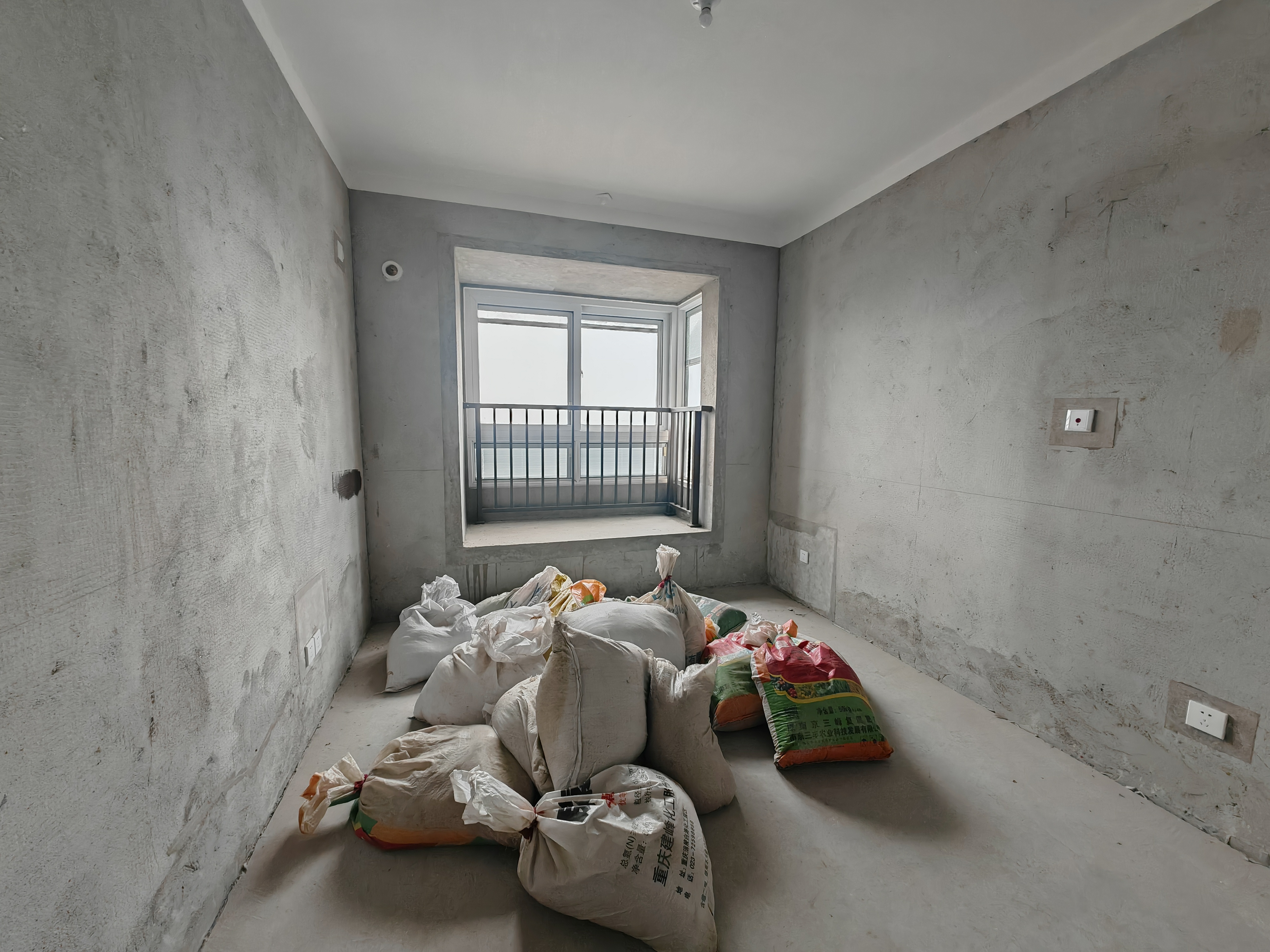 佳源都市 3室2厅1卫 98m&sup2;