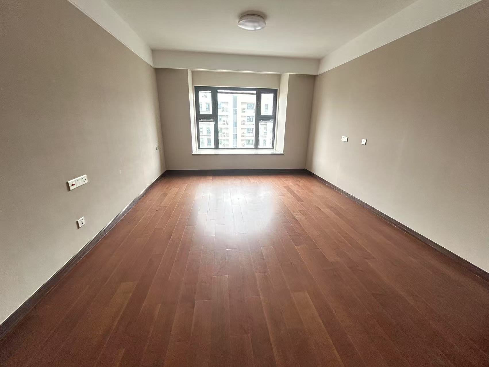 中海翠湖溪岸 4室2厅3卫 178m&sup2;