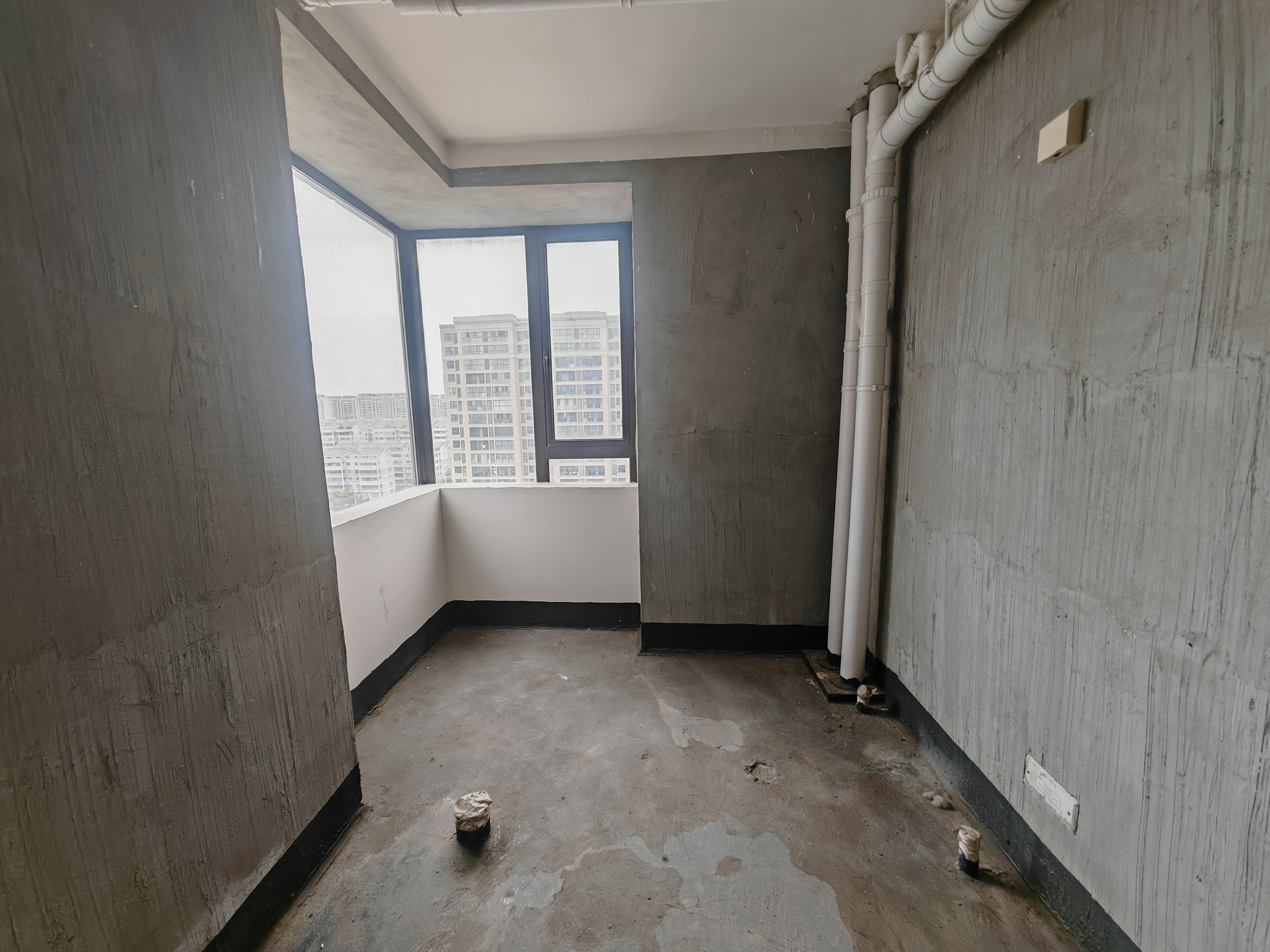 银河湾 4室2厅2卫 159m&sup2;
