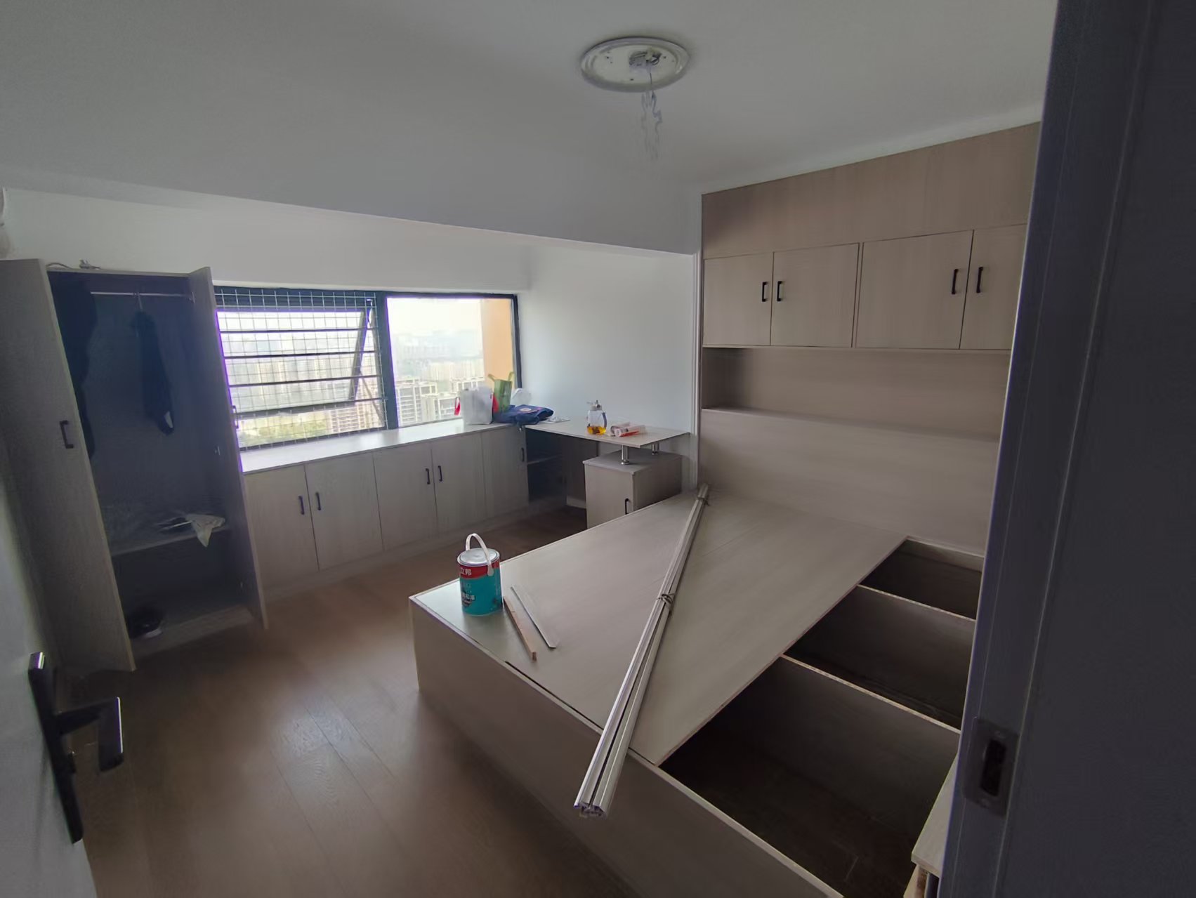 奥特莱斯 2室2厅1卫 100m&sup2;