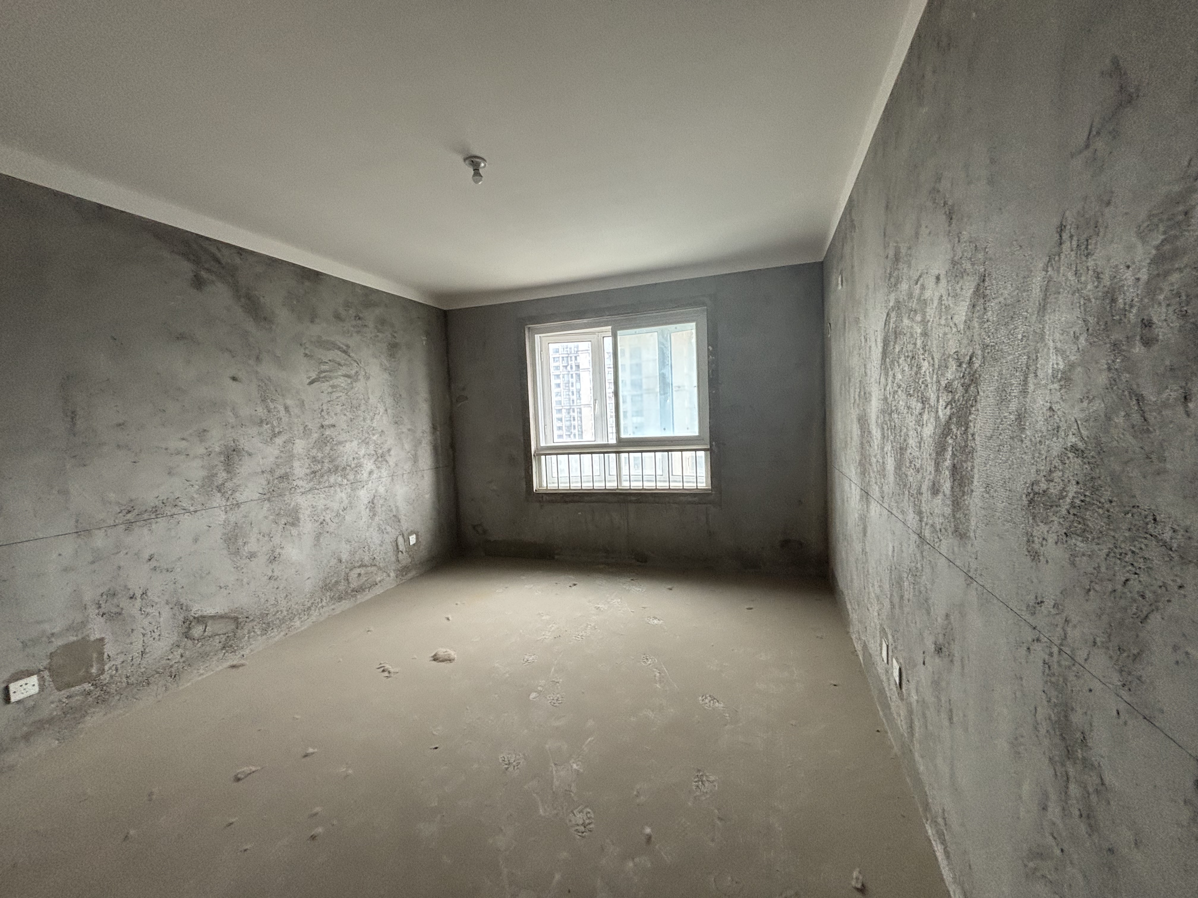 富都豪园 3室2厅2卫 168m&sup2;