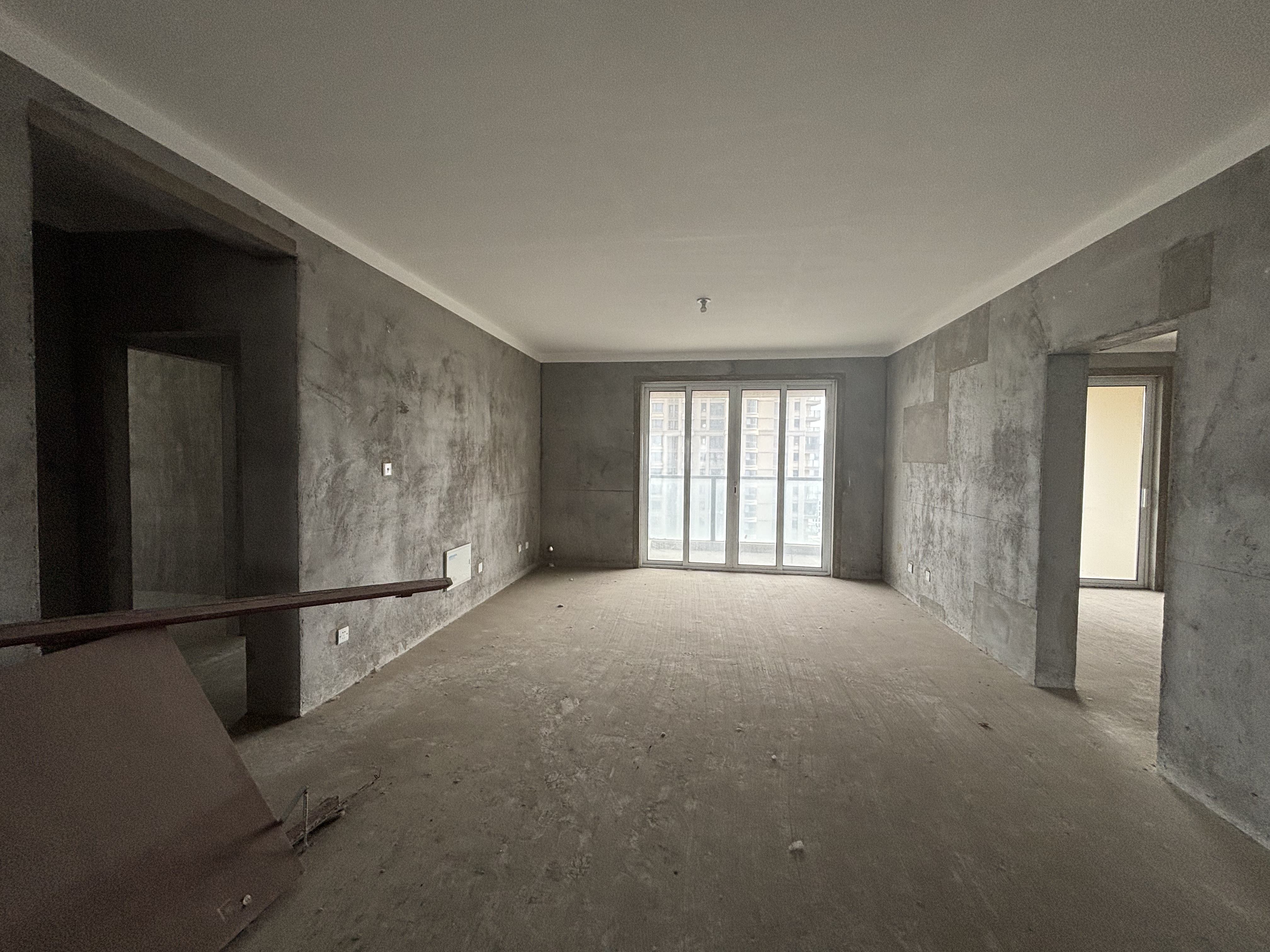 富都豪园 3室2厅2卫 168m&sup2;