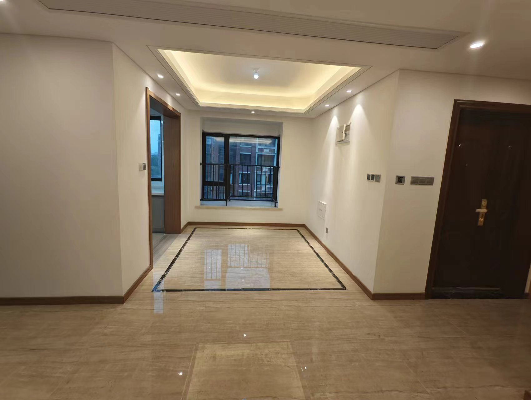 佳期漫 3室2厅1卫 125m&sup2;