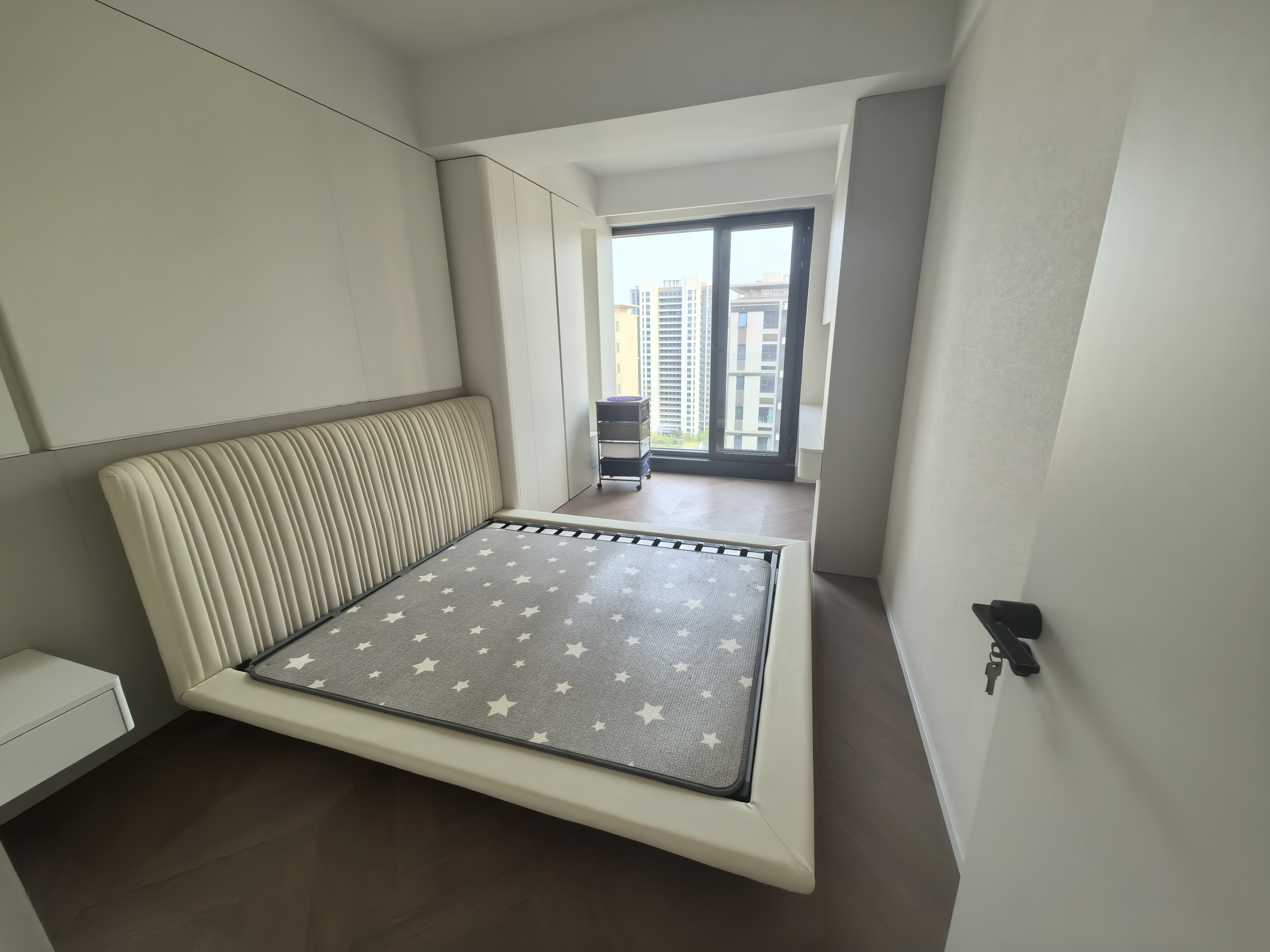 万科&middot;揽境(揽境花苑) 4室2厅2卫 189.56m&sup2;
