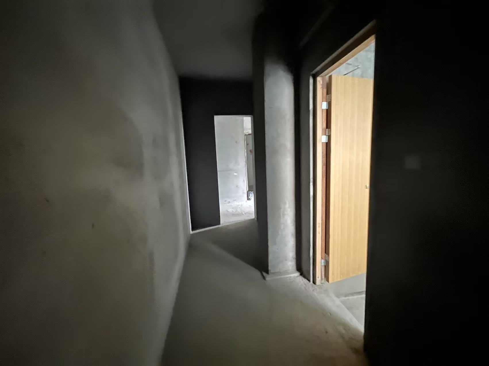 新瑞文化翡翠园 4室2厅2卫 174m&sup2;