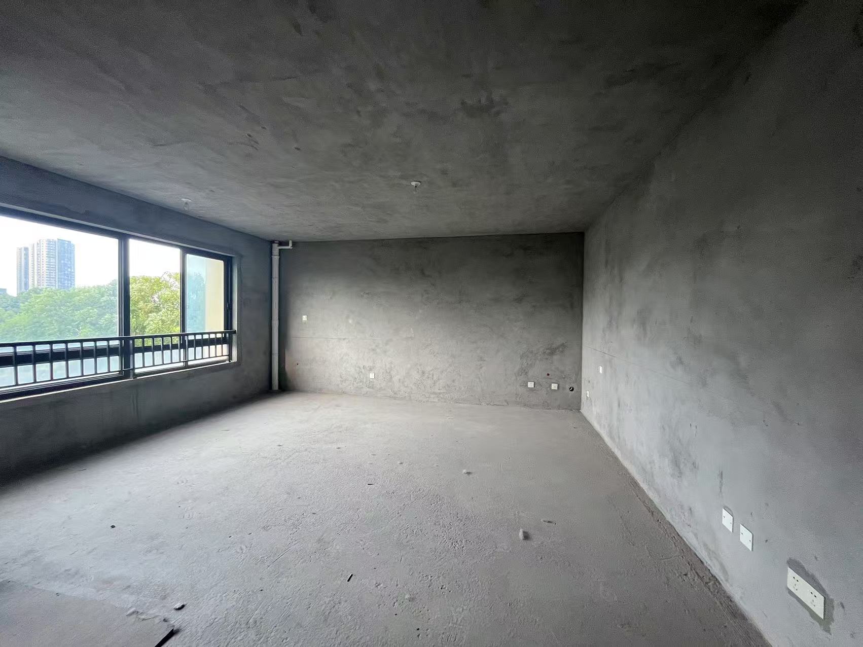 新瑞文化翡翠园 4室2厅2卫 174m&sup2;