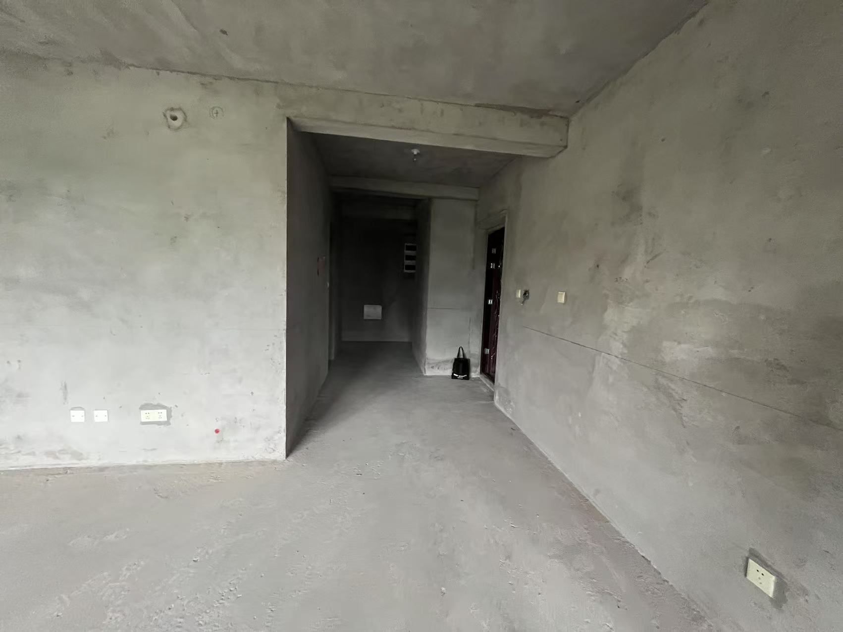 新瑞文化翡翠园 4室2厅2卫 174m²