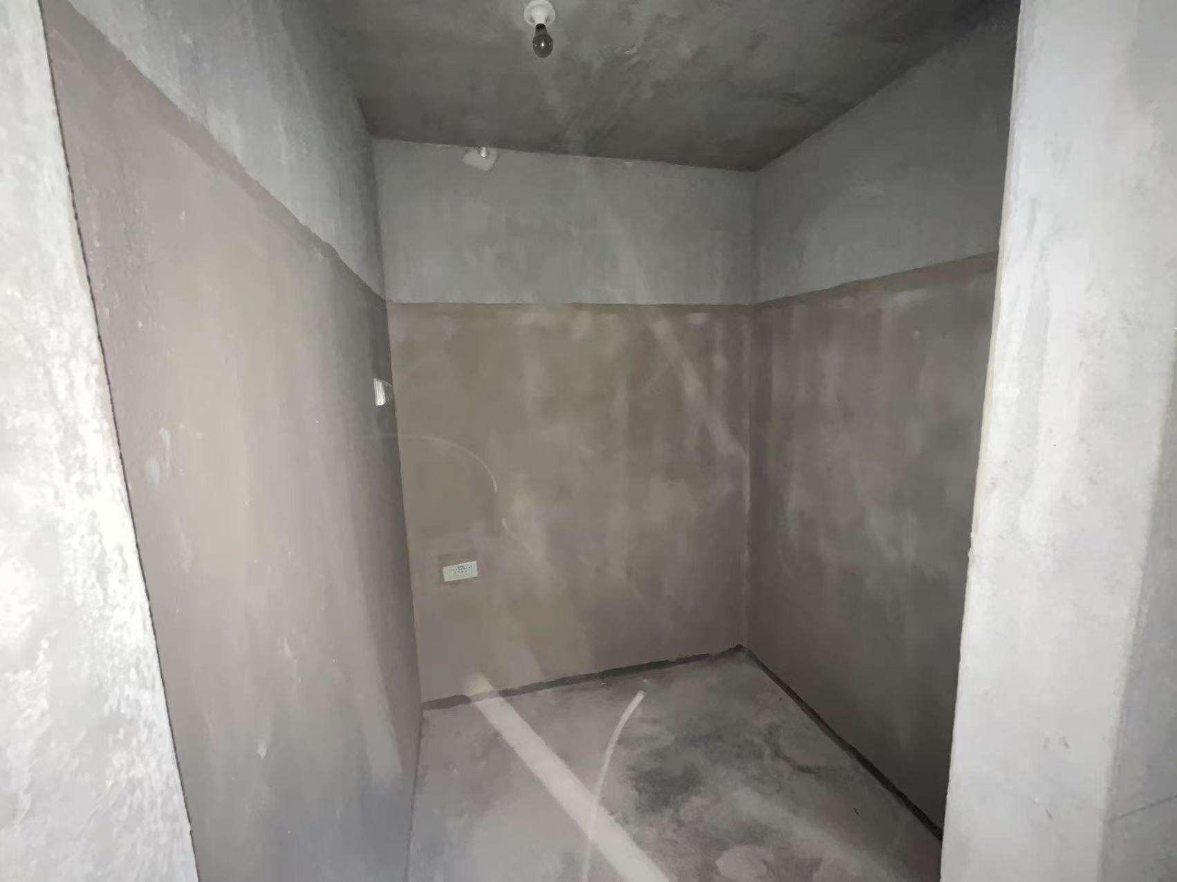 新瑞文化翡翠园 4室2厅2卫 174m&sup2;