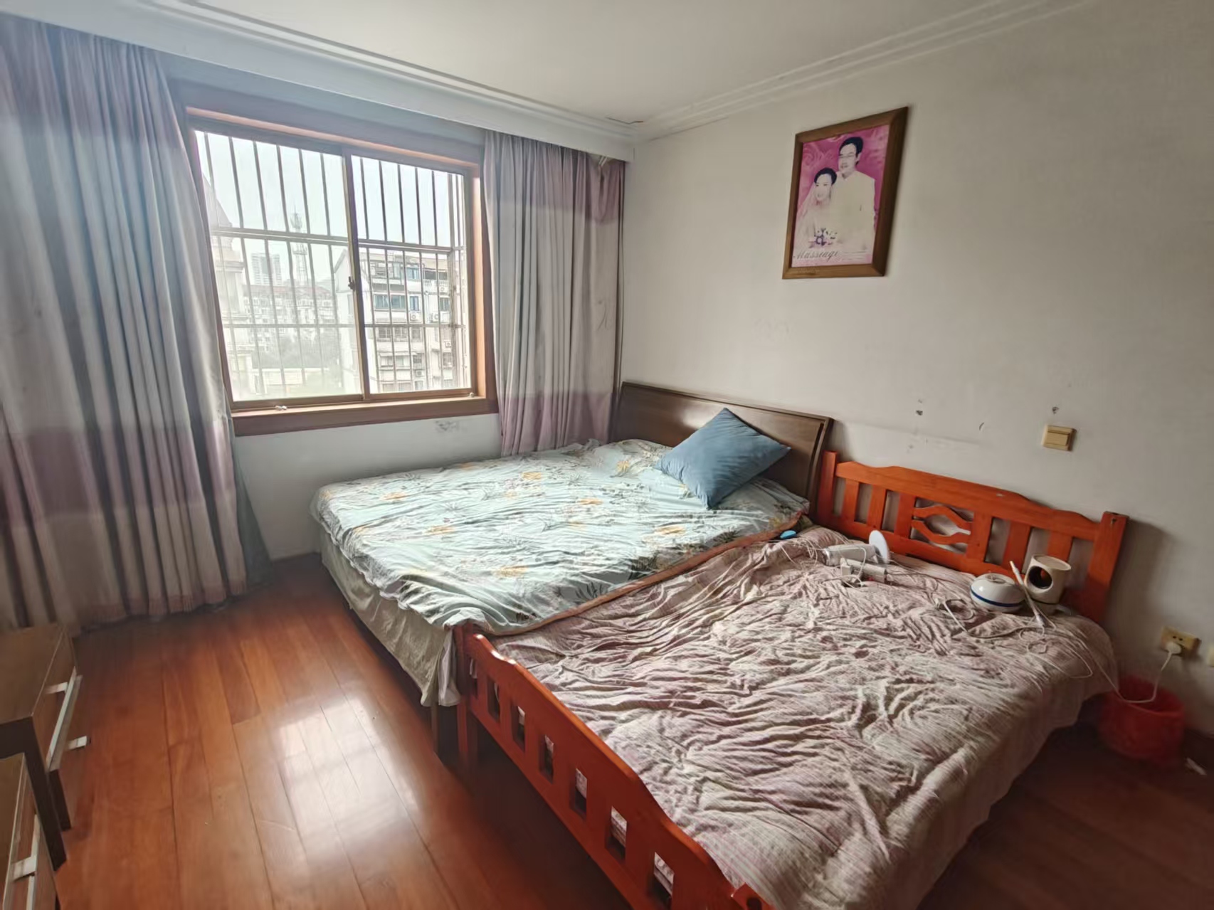百花南苑 4室3厅1卫 102.00m&sup2;
