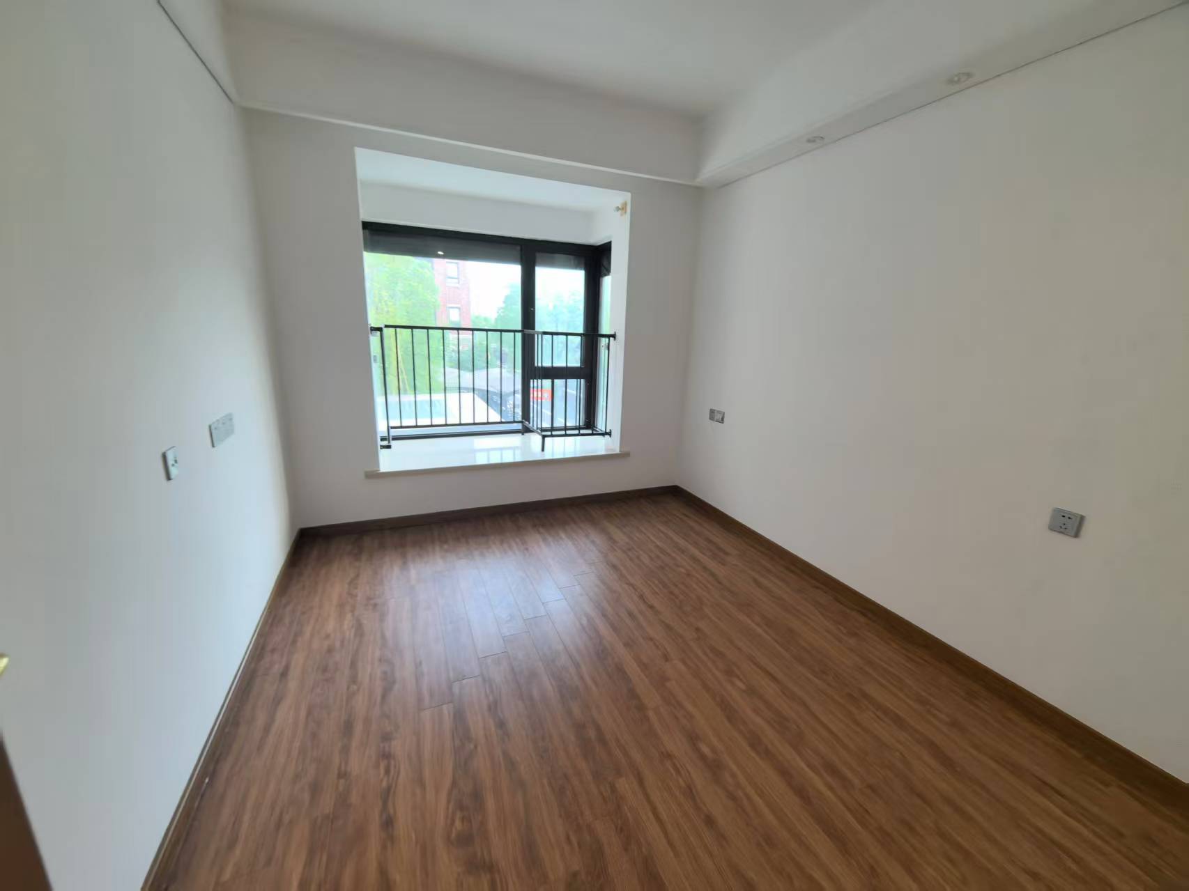 佳期漫 5室2厅2卫 145m&sup2;
