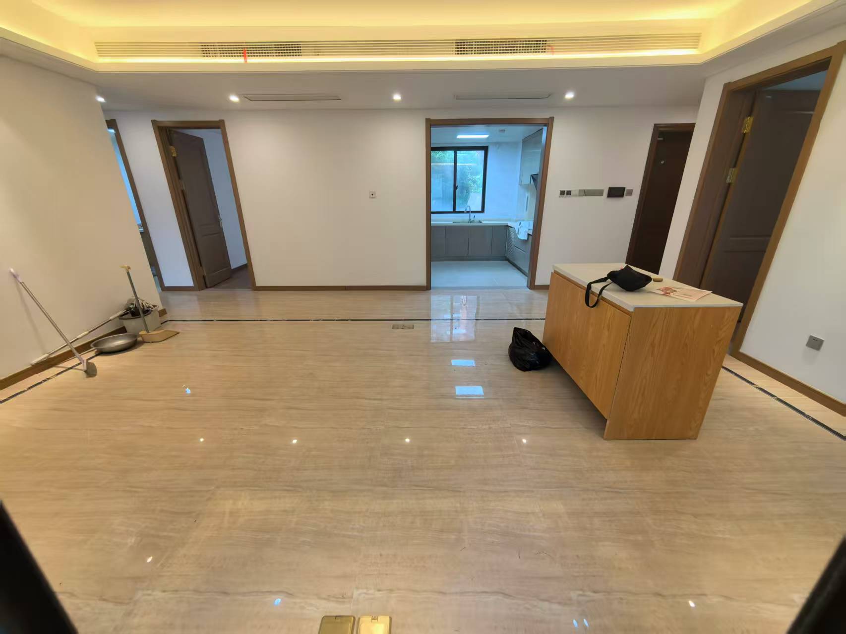 佳期漫 5室2厅2卫 145m&sup2;