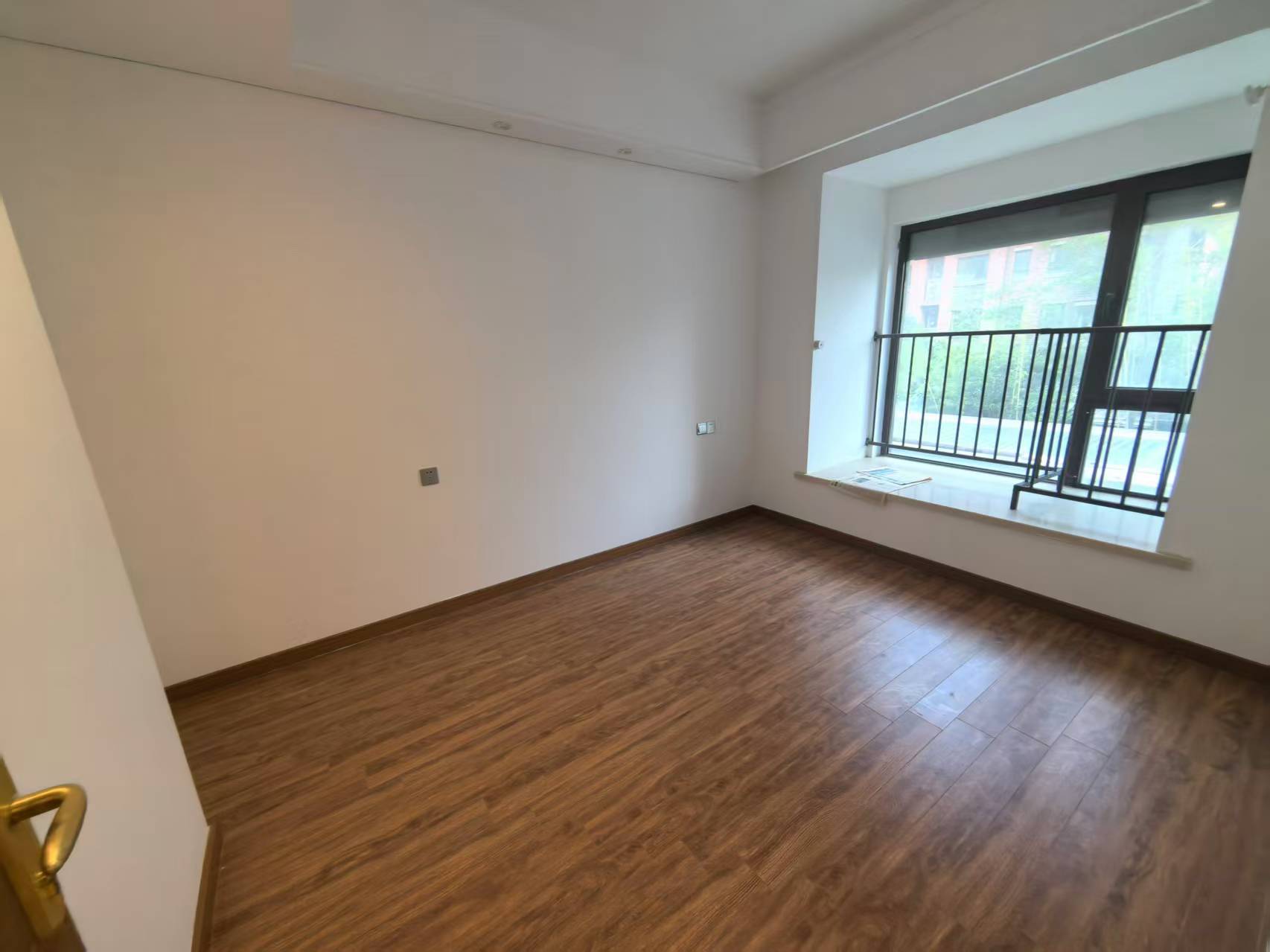 佳期漫 5室2厅2卫 145m&sup2;