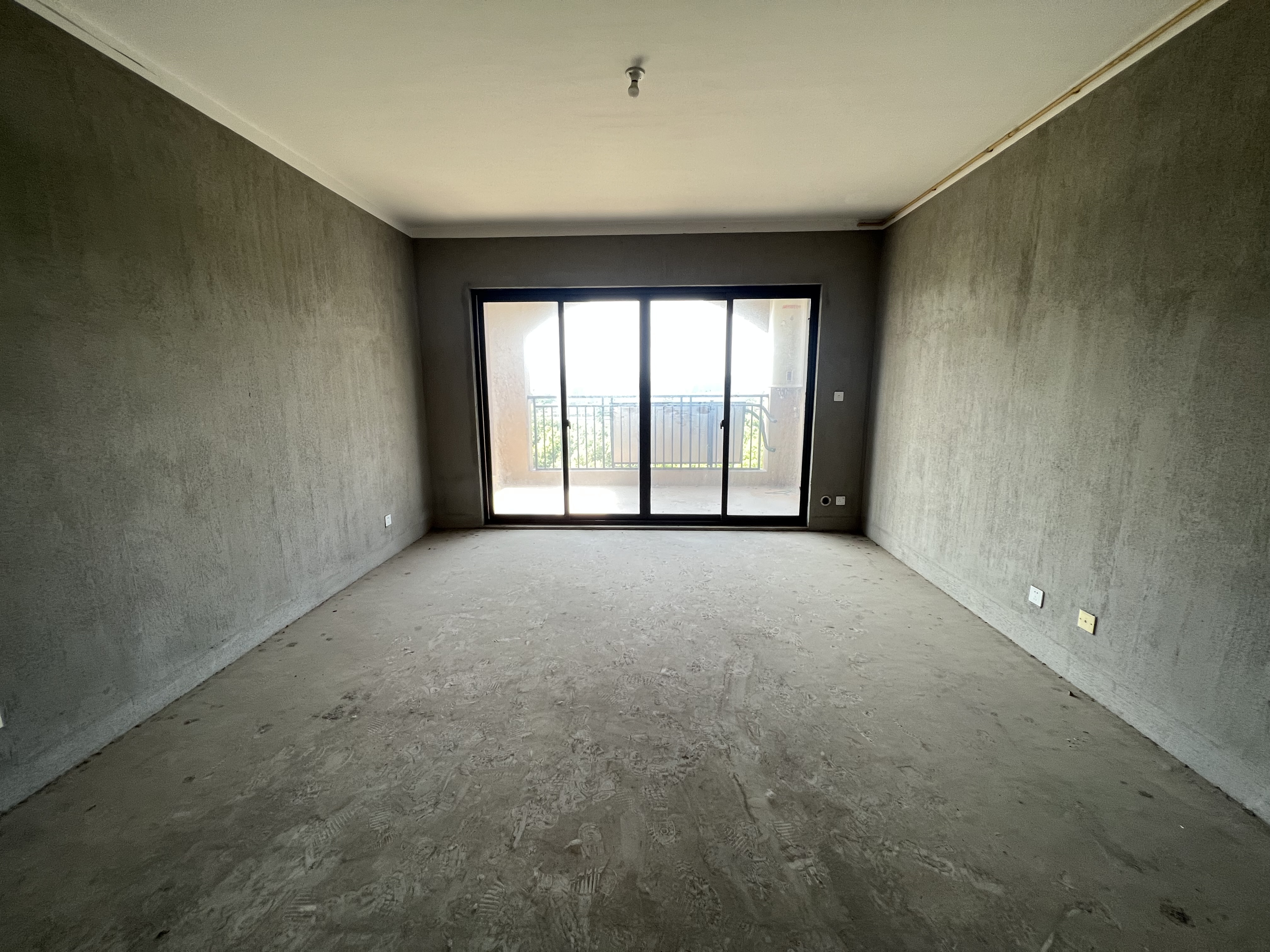 华强城 4室2厅2卫 158.00m&sup2;
