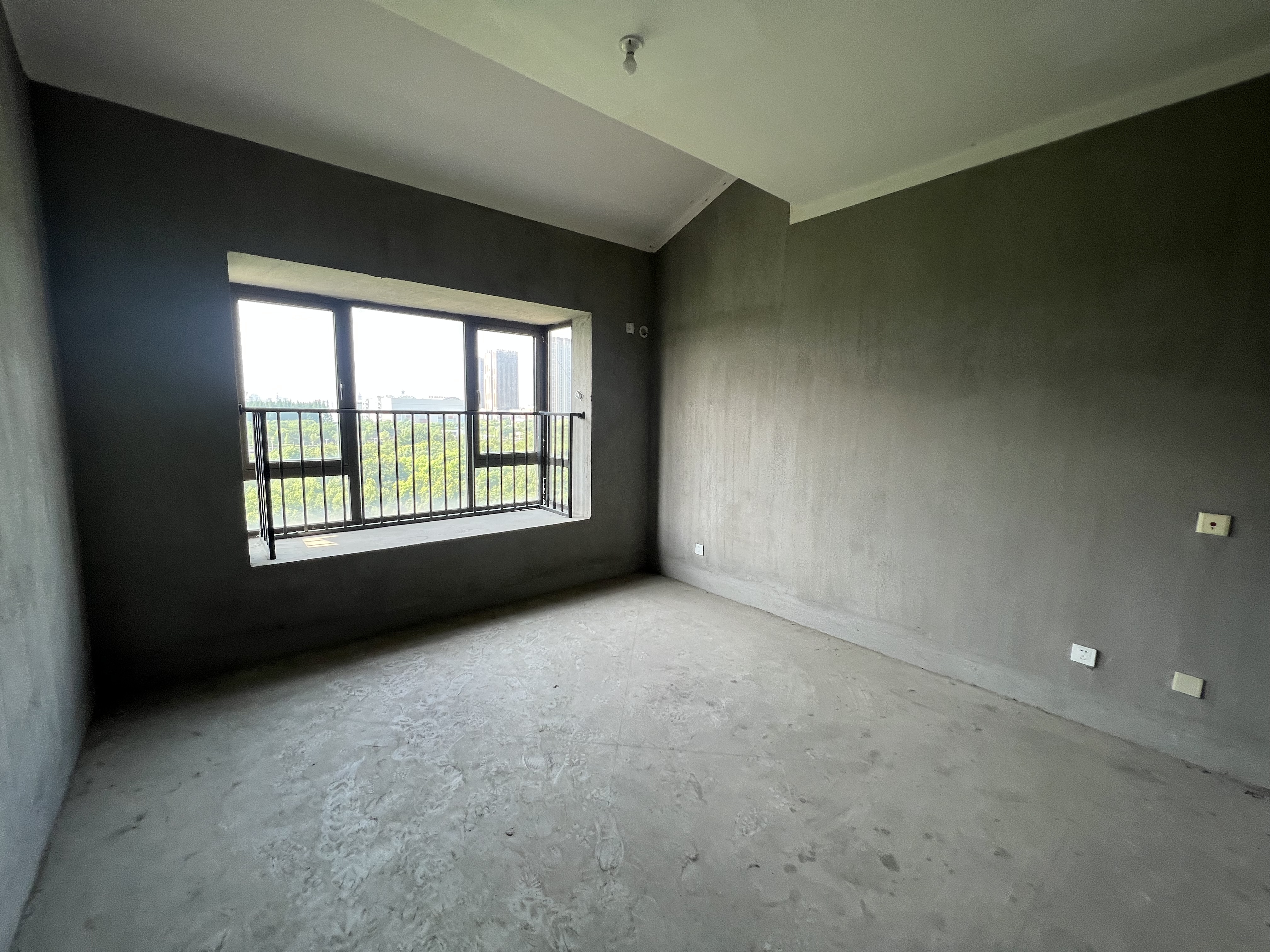华强城 4室2厅2卫 158.00m&sup2;