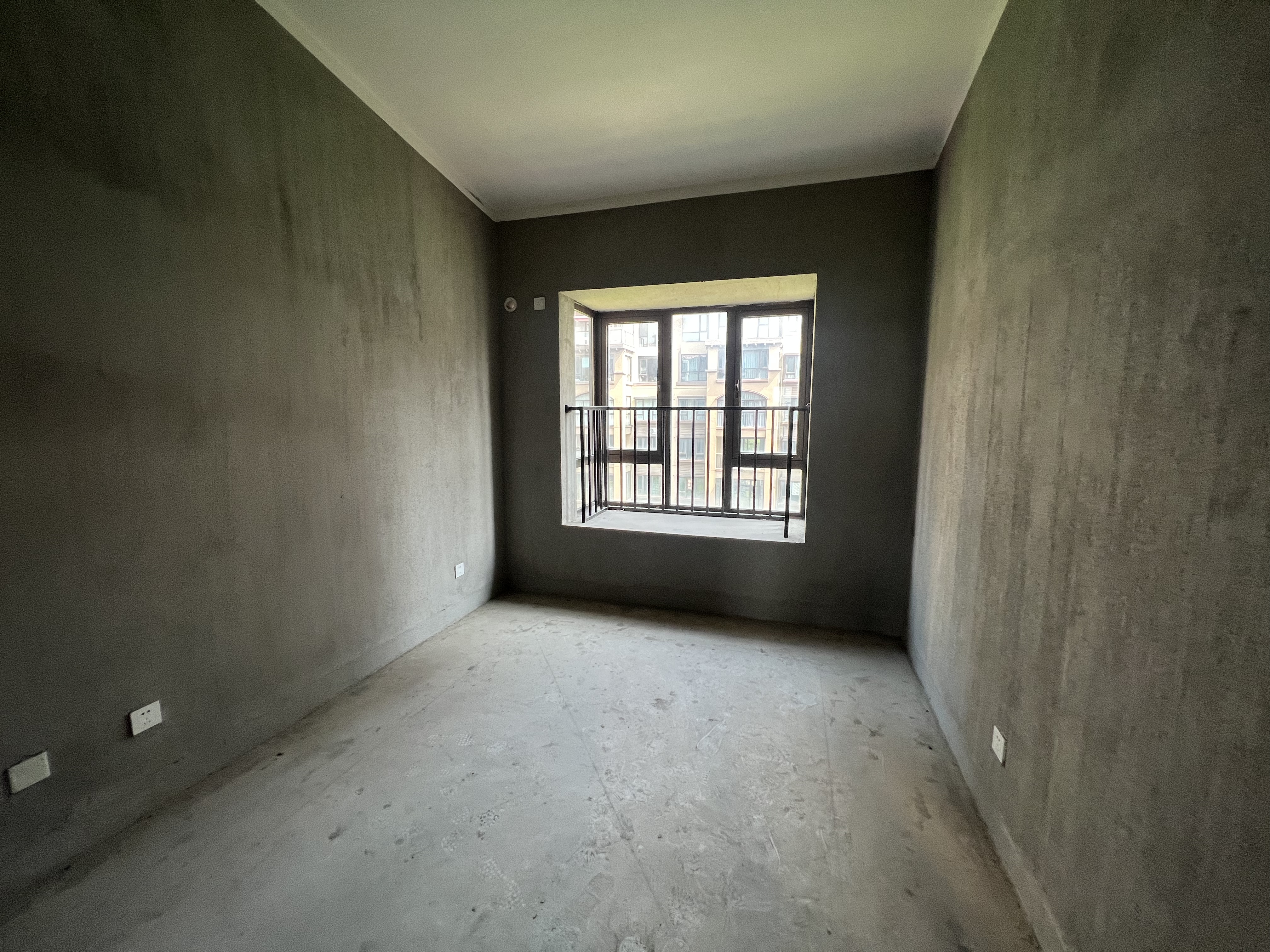 华强城 4室2厅2卫 158.00m&sup2;