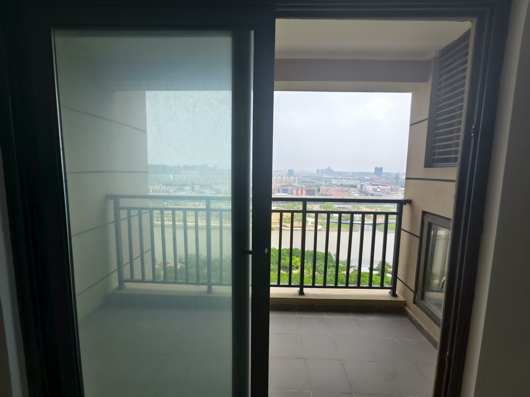 富力院士廷 4室2厅2卫 136m&sup2;