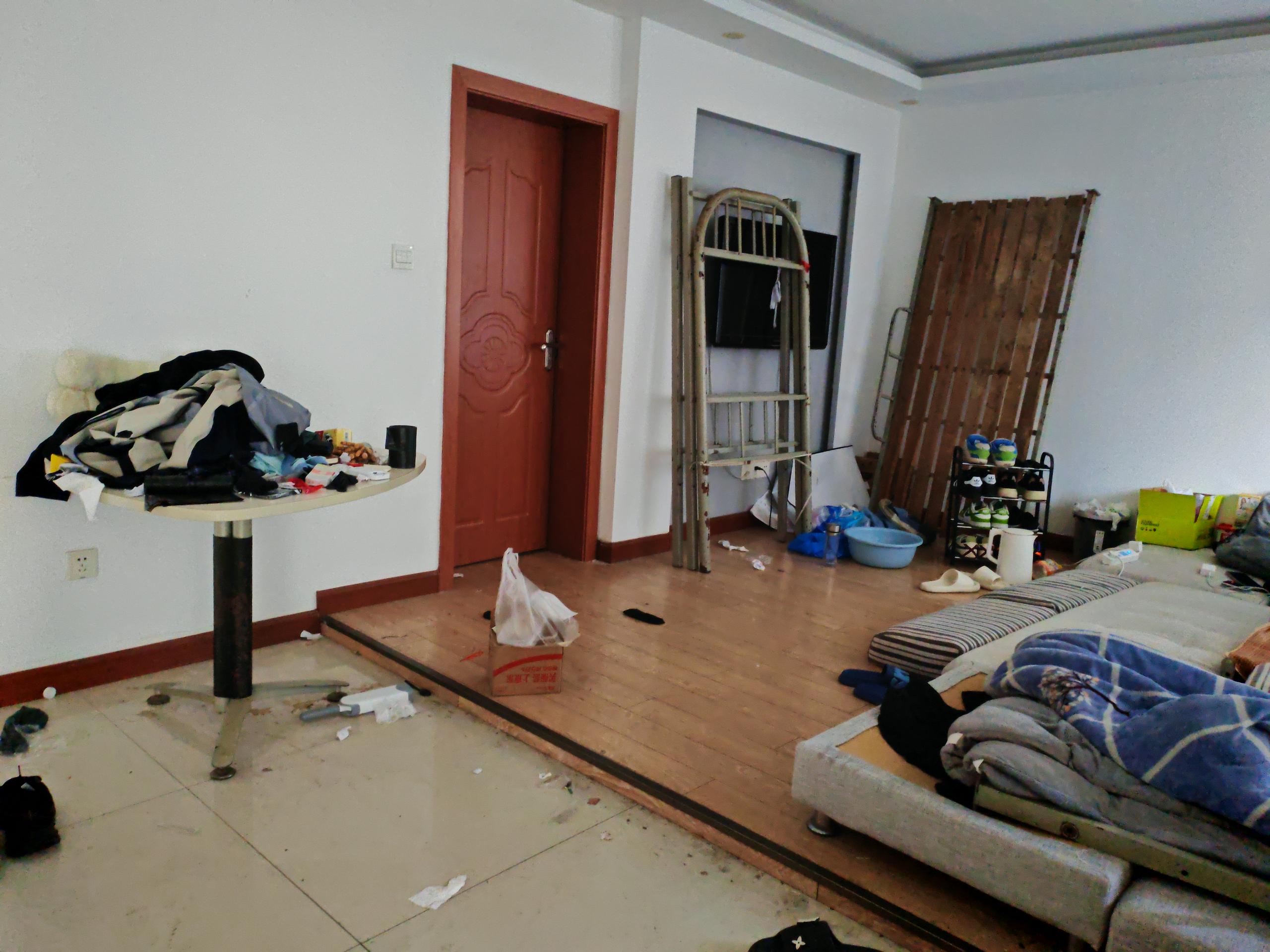 德民花苑东区 3室1厅1卫 111m&sup2;